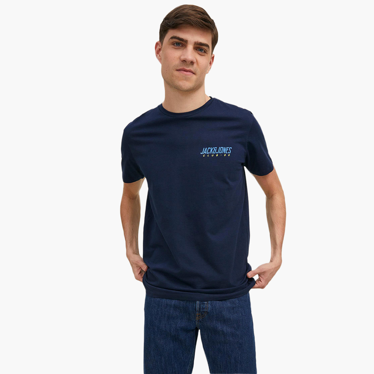 قميص رجالي من جاك وجوكس بأكمام قصيرة وياقة دائرية وشعار أزرق كحلي-men-clothing-tshirtsandpolos-tshirts-image-1