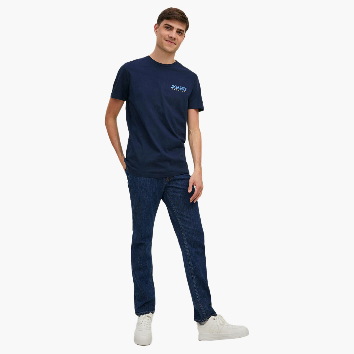 قميص رجالي من جاك وجوكس بأكمام قصيرة وياقة دائرية وشعار أزرق كحلي-men-clothing-tshirtsandpolos-tshirts-image-4