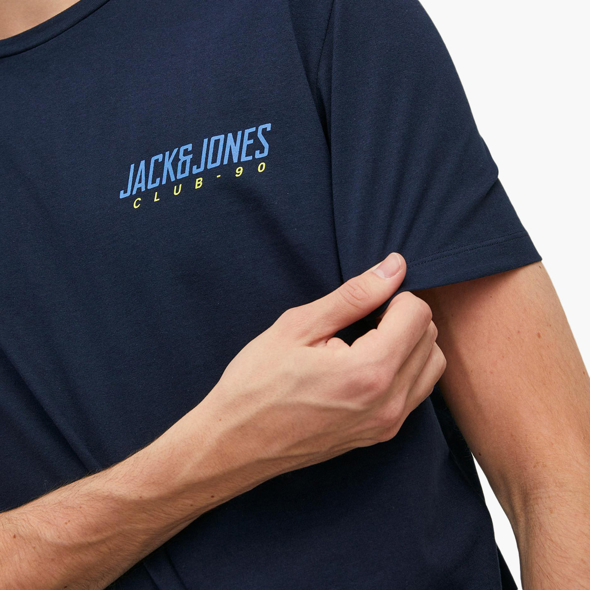 قميص رجالي من جاك وجوكس بأكمام قصيرة وياقة دائرية وشعار أزرق كحلي-men-clothing-tshirtsandpolos-tshirts-image-5