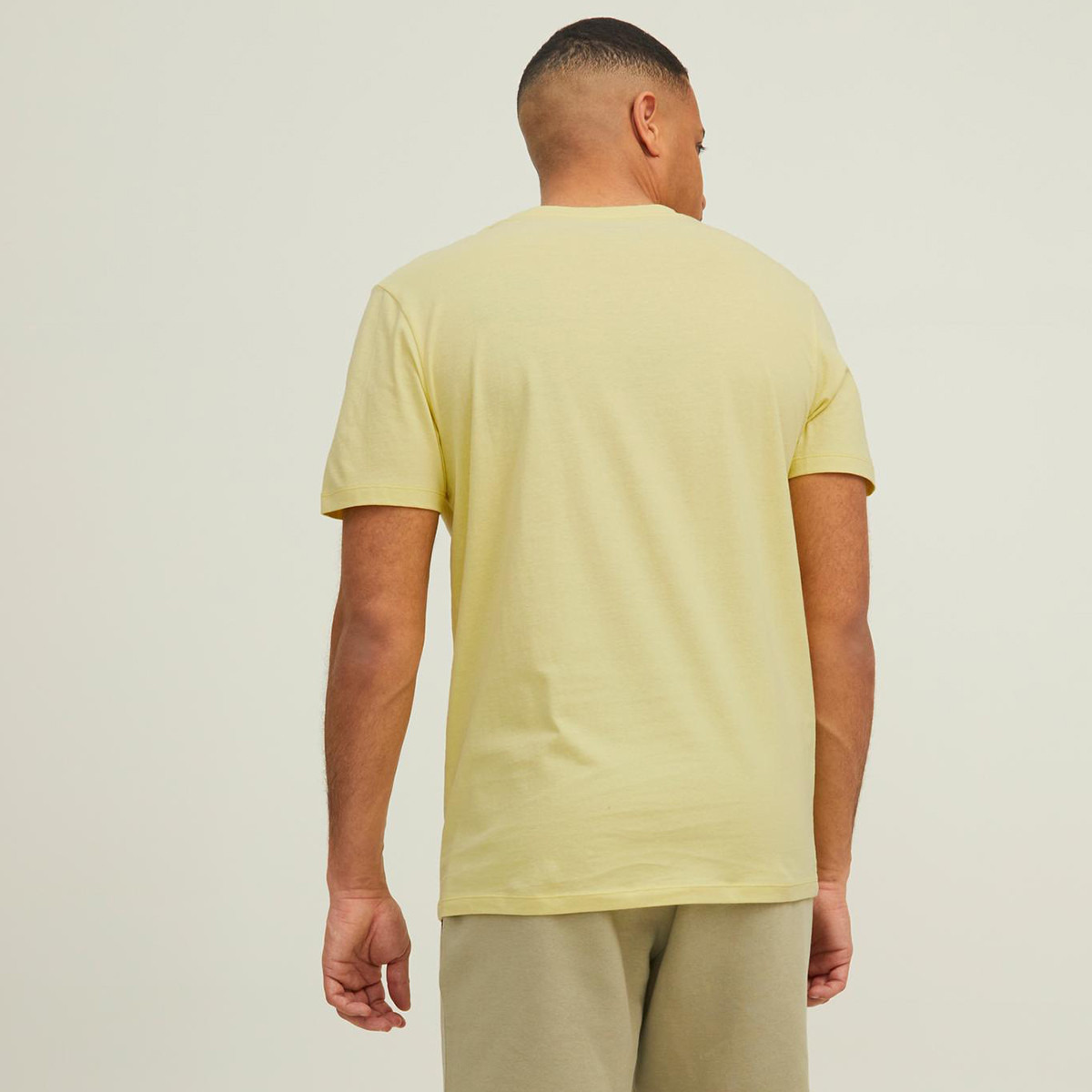 جاك اند جونز رجالي اصفر رقبة مستديرة أكمام قصيرة -men-clothing-tshirtsandpolos-tshirts-image-2