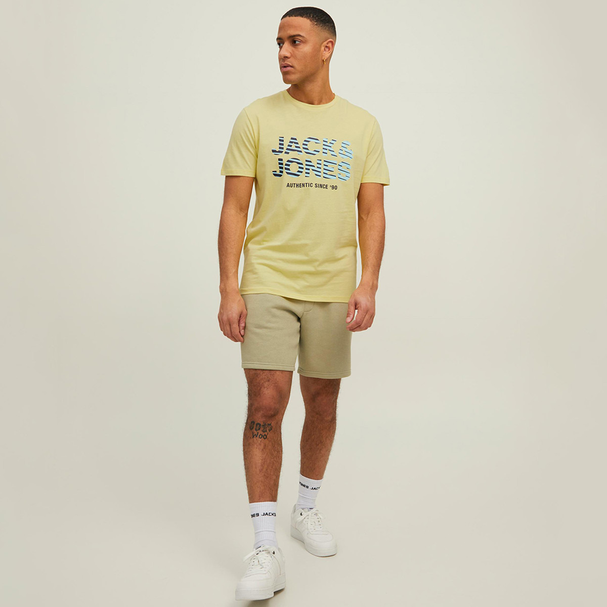 جاك اند جونز رجالي اصفر رقبة مستديرة أكمام قصيرة -men-clothing-tshirtsandpolos-tshirts-image-4