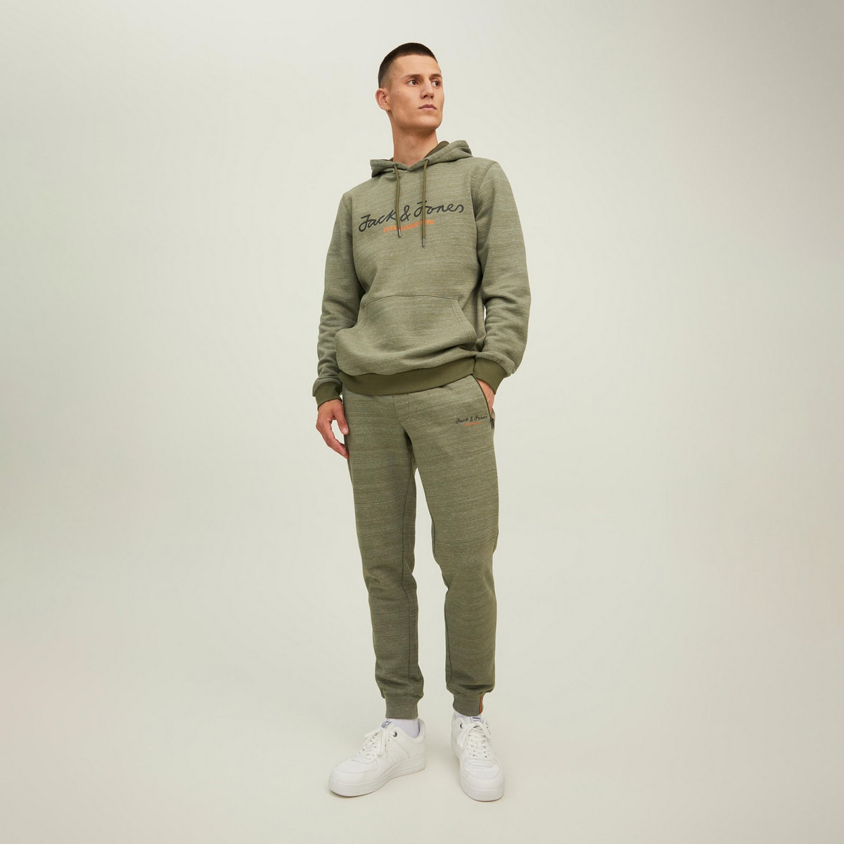 Jack & Jones Men Black Printed Kangaroo Pocket Hoodie-men-winterwear-hoodiesandsweatshirts-image-20