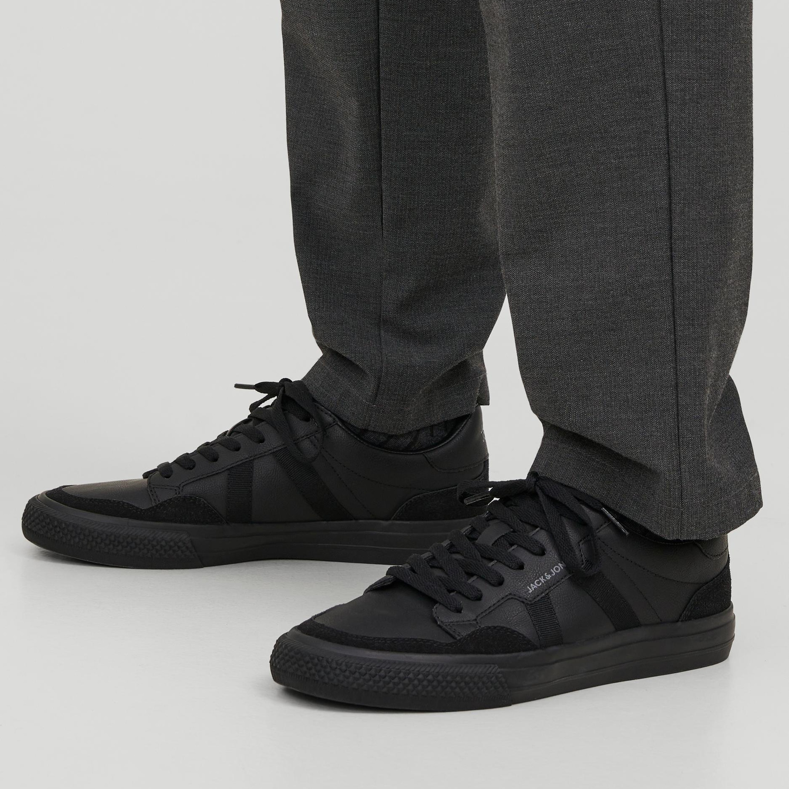 Jack & Jones Men's Low Top Lace-Up Sneakers | 12215496-men-shoes-sneakers-image-7