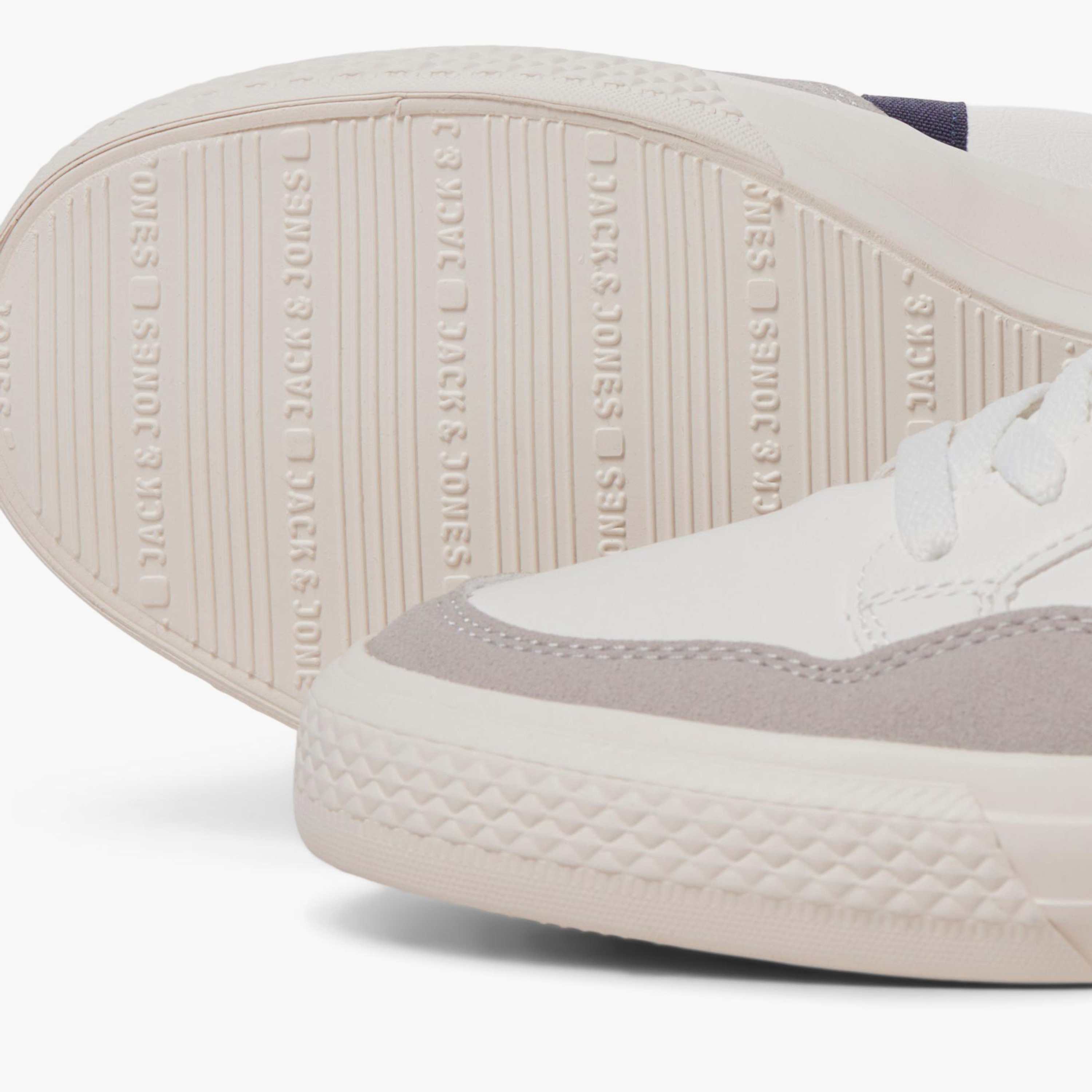 سنيكرز جاك آند جونز للرجال مع رباط برقبة منخفضة | 12215496-men-shoes-sneakers-image-12
