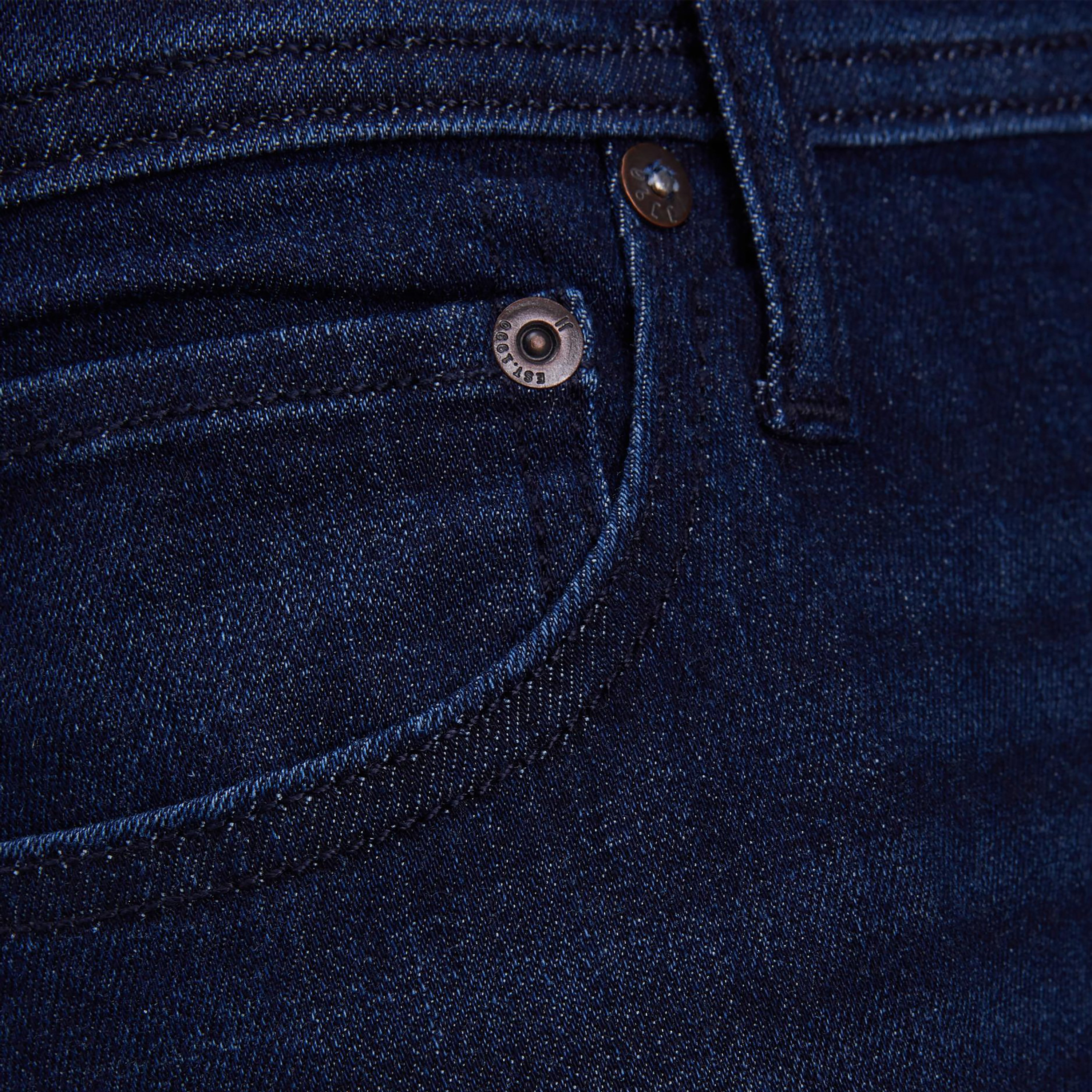 بنطلون جينز رجالي من جاك آند جونز بلون أزرق سادة بجيب خاص-men-clothing-bottoms-jeans-image-3