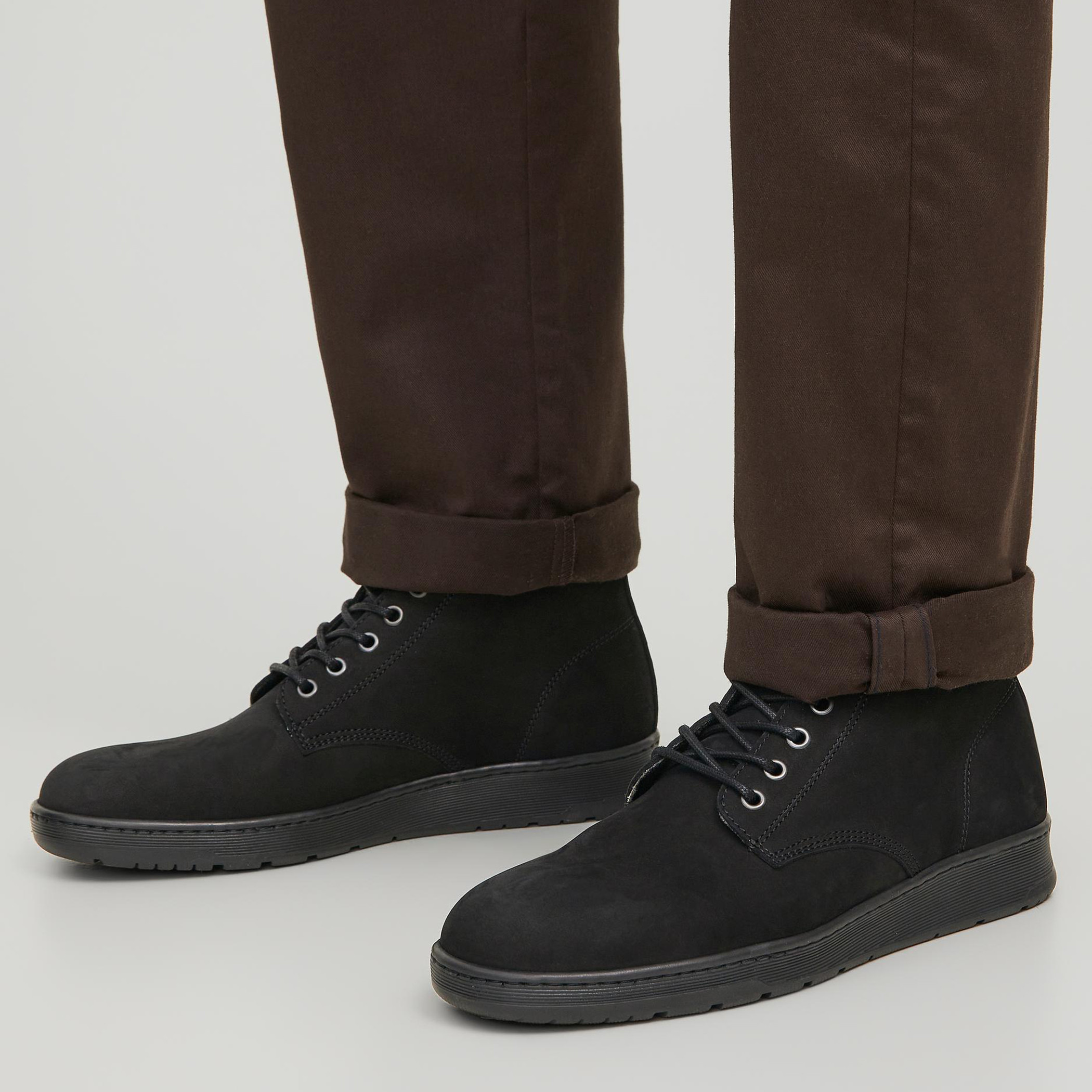 أحذية صلبة من نوبوك من جاك آند جونز للرجال بلون اسود-men-shoes-boots-image-2