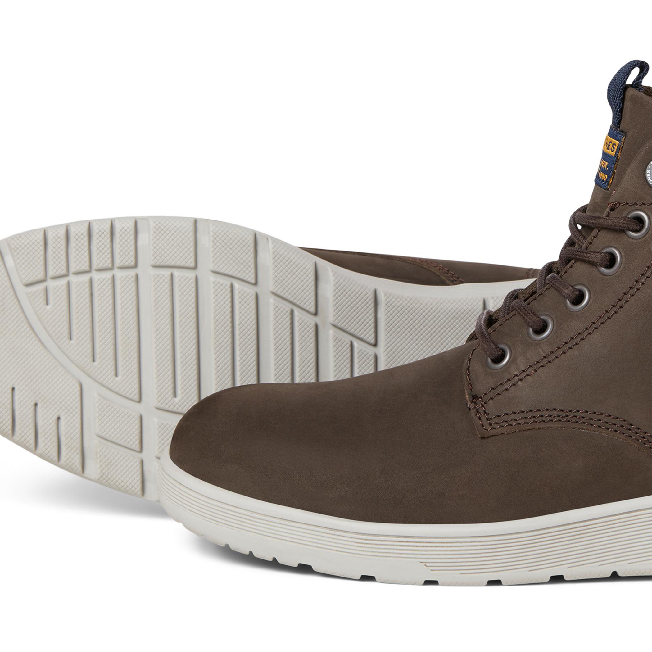 أحذية صلبة من نوبوك من جاك آند جونز للرجال بلون اسود-men-shoes-boots-image-8