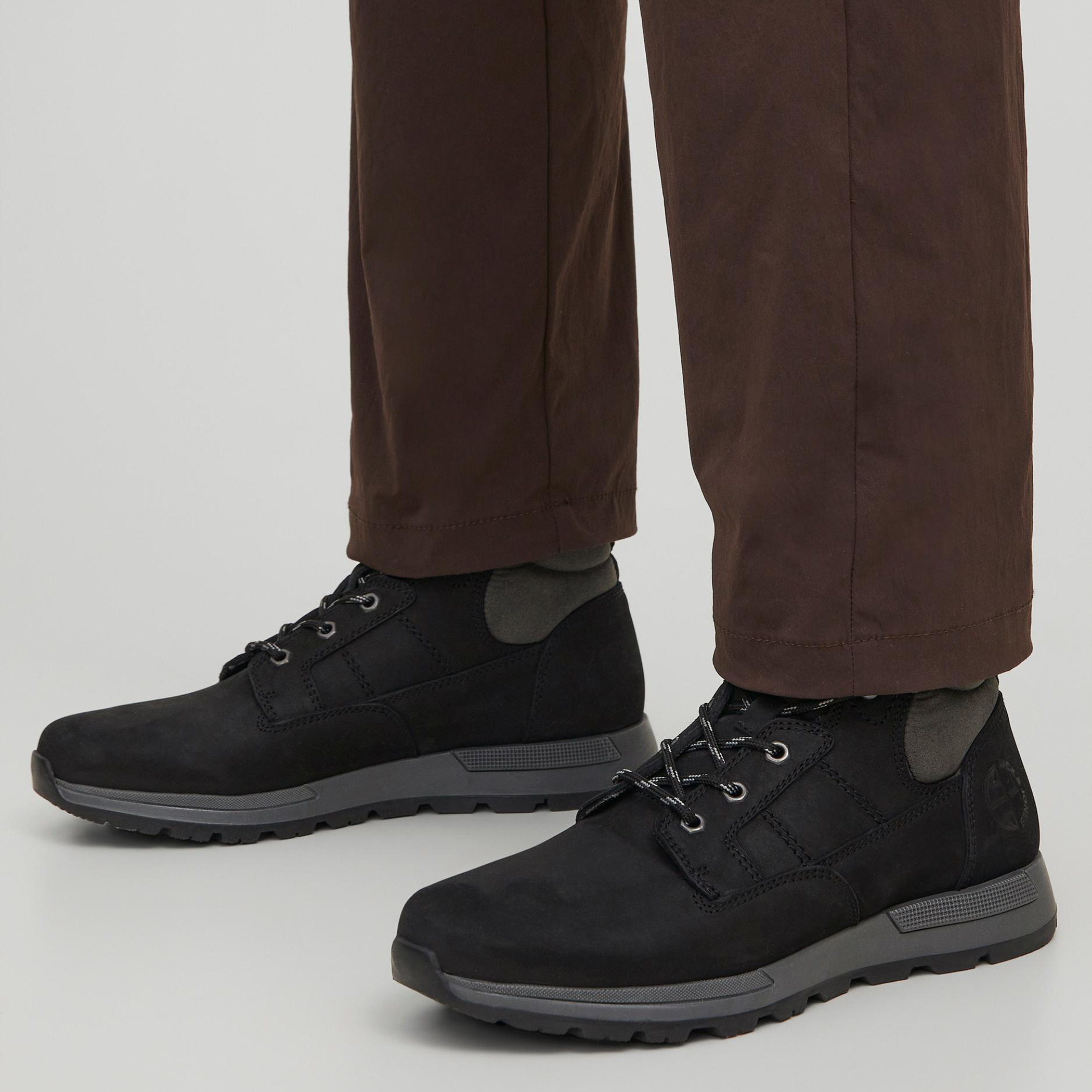 أحذية صلبة من نوبوك من جاك آند جونز للرجال بلون اسود-men-shoes-boots-image-7