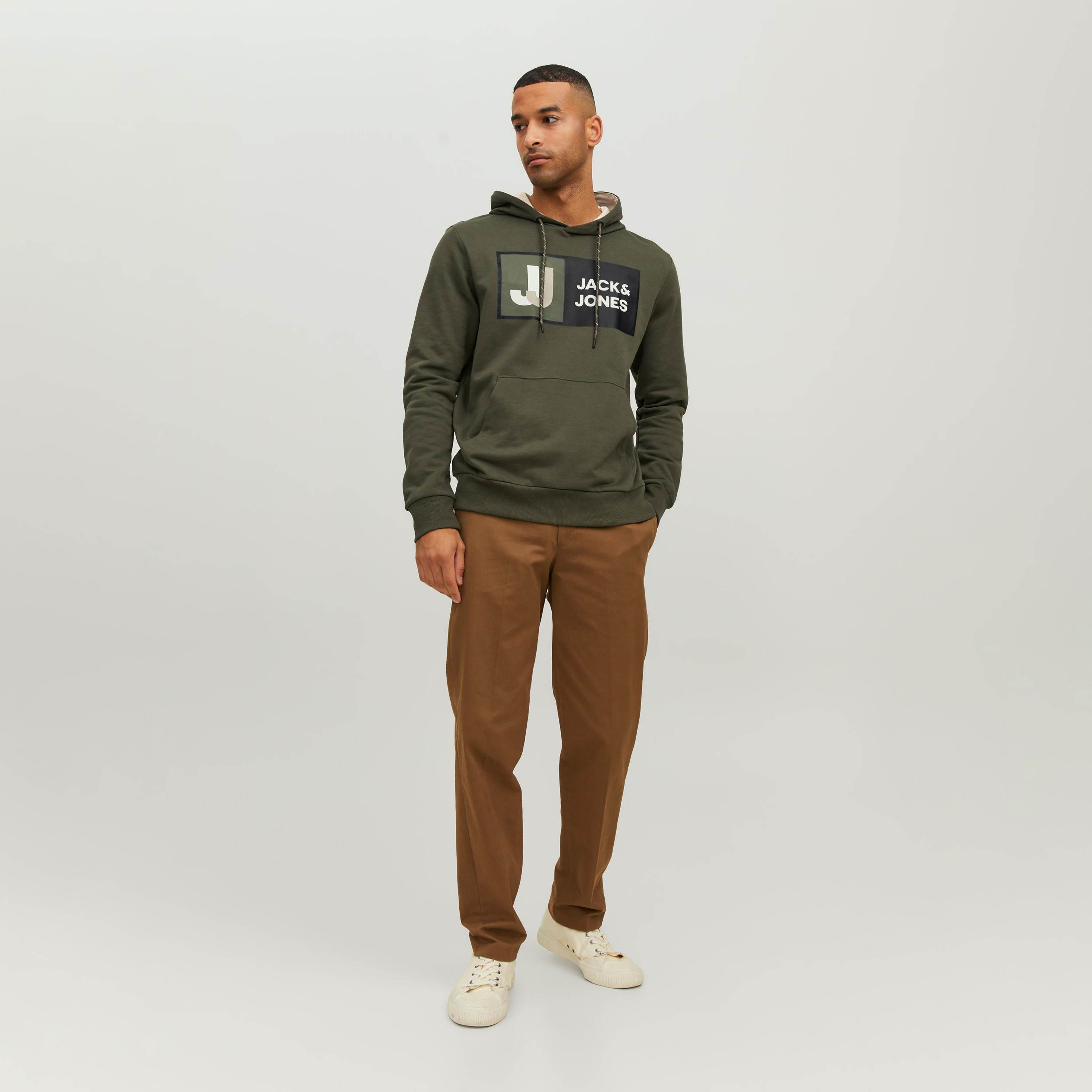 Jack & Jones Printed Long Sleeves Hoodie with Kangaroo Pocket-men-winterwear-hoodiesandsweatshirts-image-2