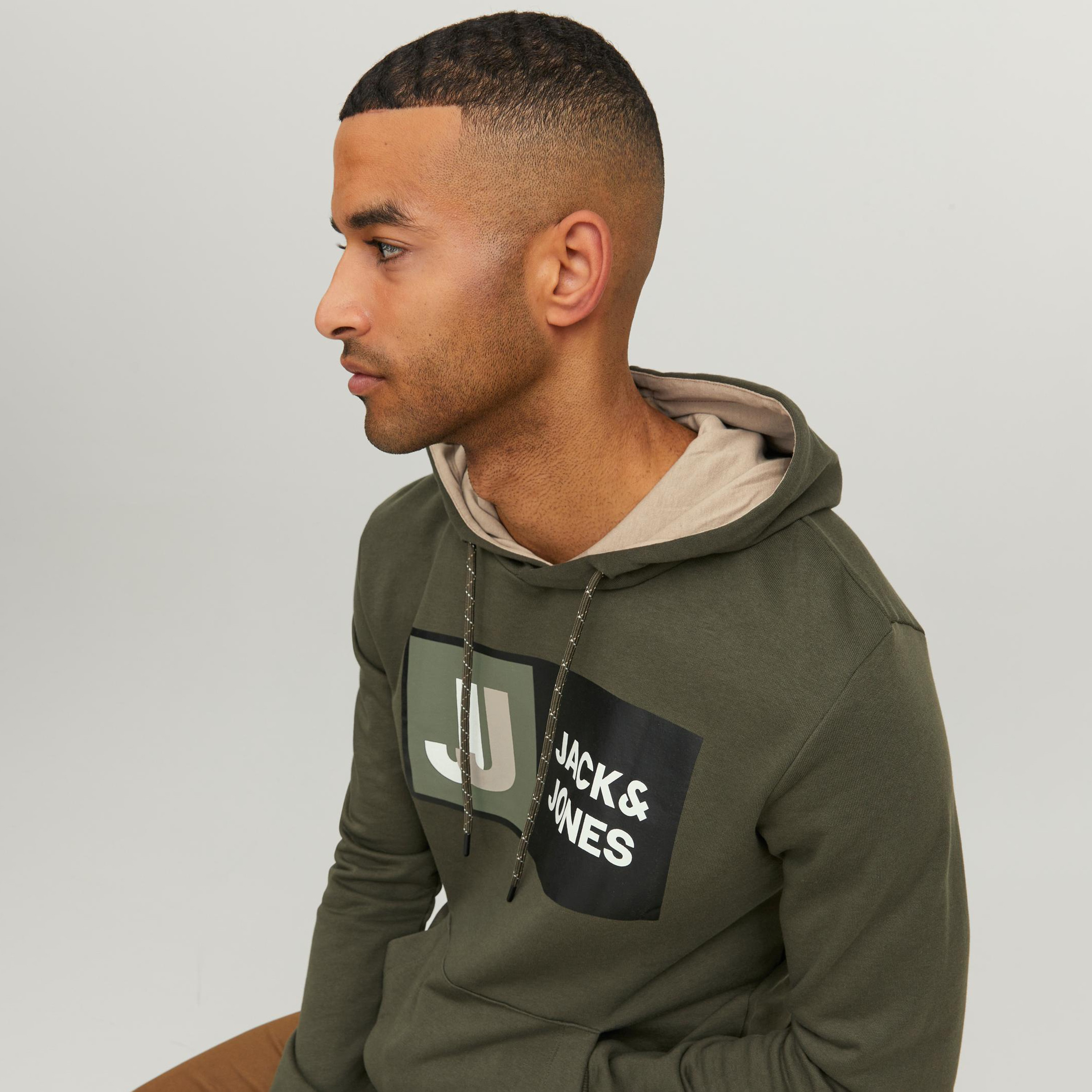 Jack & Jones Printed Long Sleeves Hoodie with Kangaroo Pocket-men-winterwear-hoodiesandsweatshirts-image-7