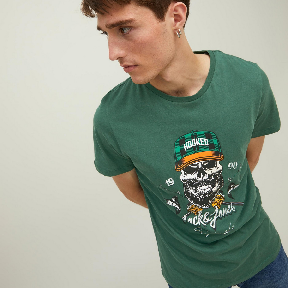 تي شيرت رجالي من جاك آند جونز بأكمام قصيرة و ياقة مستديرة و مطبوع مع لون بني-men-clothing-tshirtsandpolos-tshirts-image-6