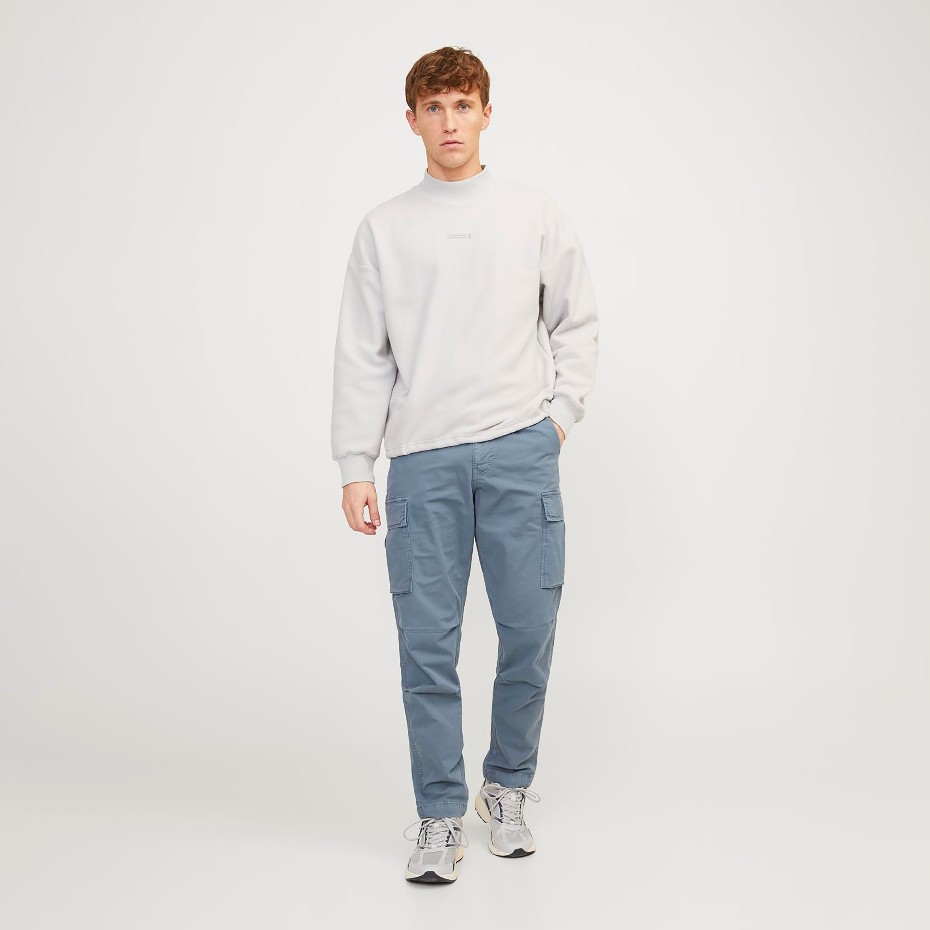 Jack & Jones Plain Mid-Rise Cargo Trousers-men-clothing-bottoms-joggers-image-2
