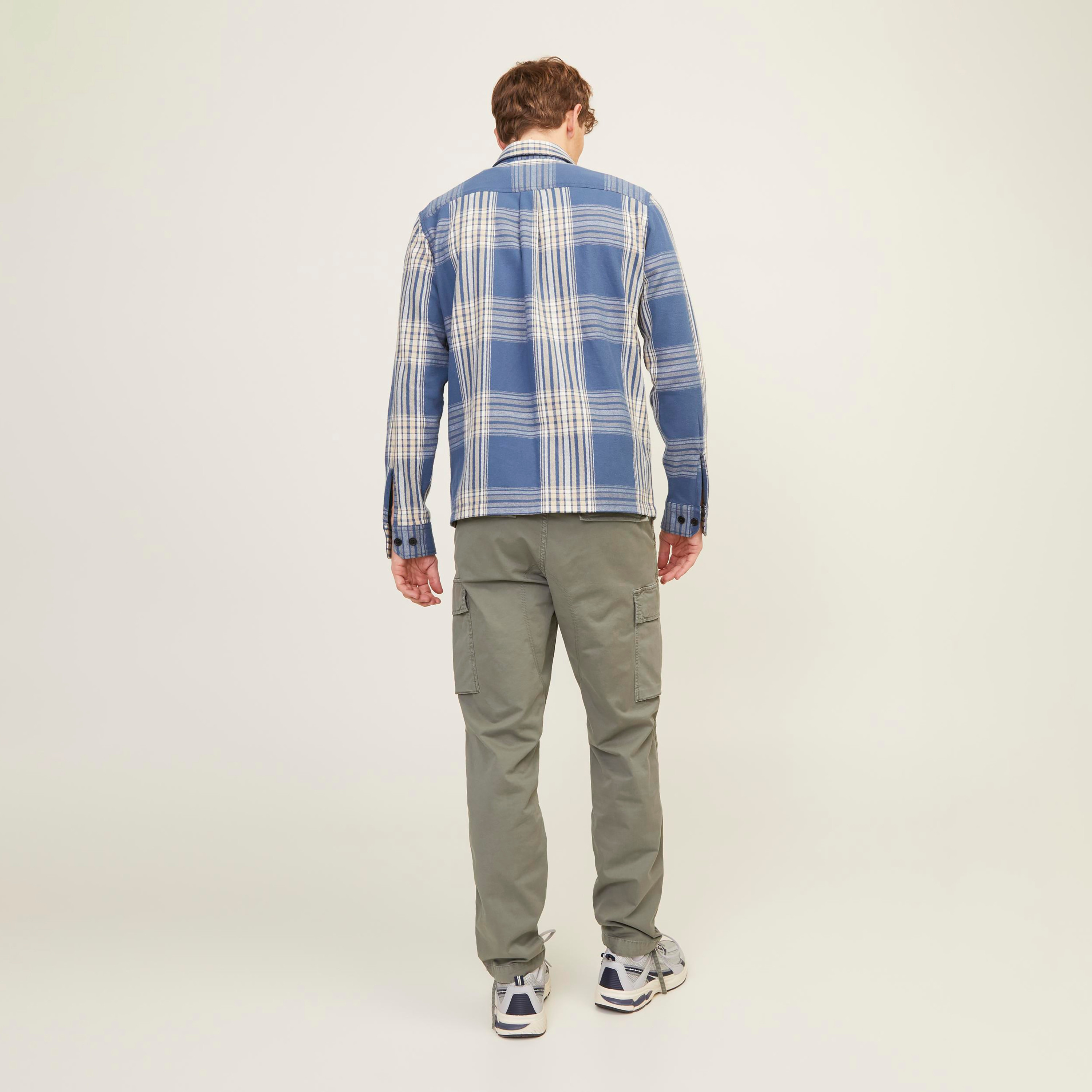 Jack & Jones Plain Mid-Rise Cargo Trousers-men-clothing-bottoms-joggers-image-4