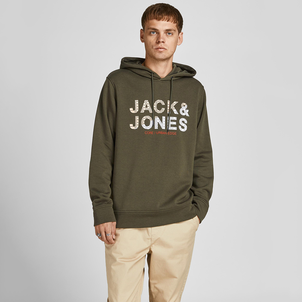 جاك آند جونز هودي أخضر بشعار رجالي-men-winterwear-hoodiesandsweatshirts-image-1