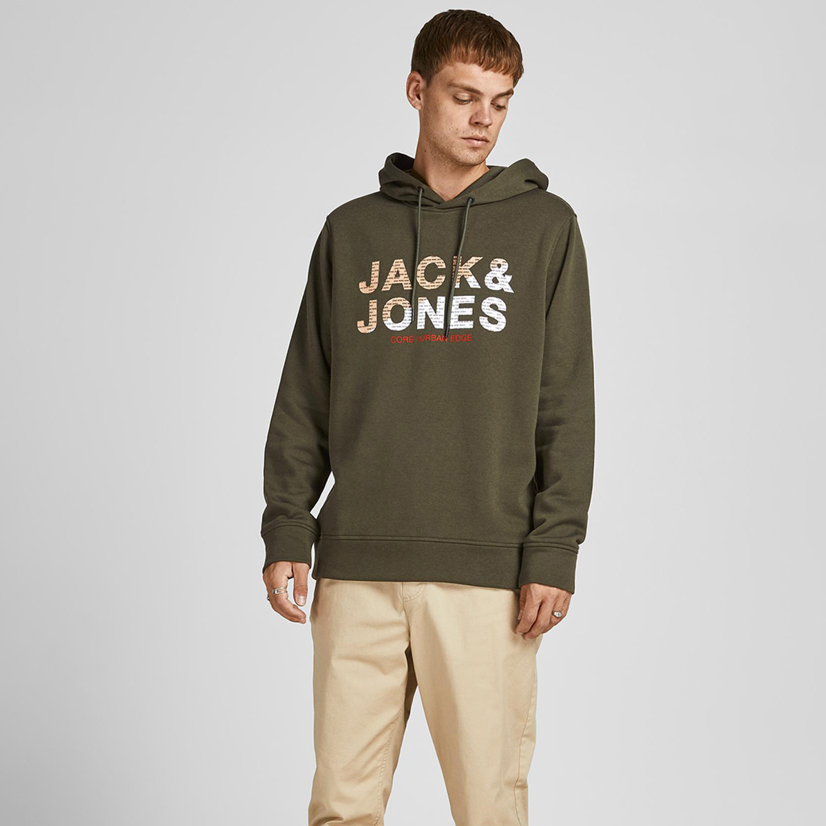 جاك آند جونز هودي أخضر بشعار رجالي-men-winterwear-hoodiesandsweatshirts-image-4