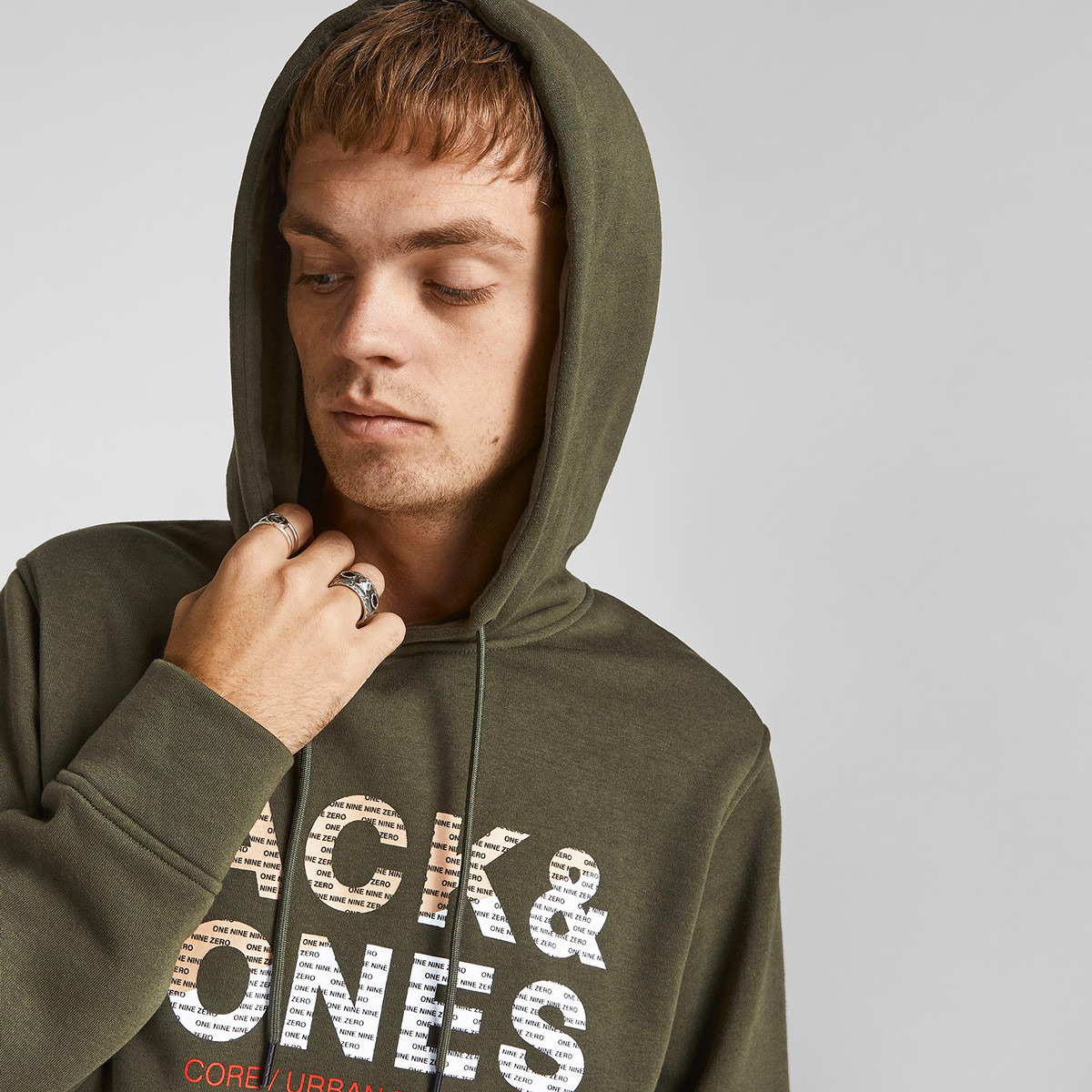 جاك آند جونز هودي أخضر بشعار رجالي-men-winterwear-hoodiesandsweatshirts-image-6