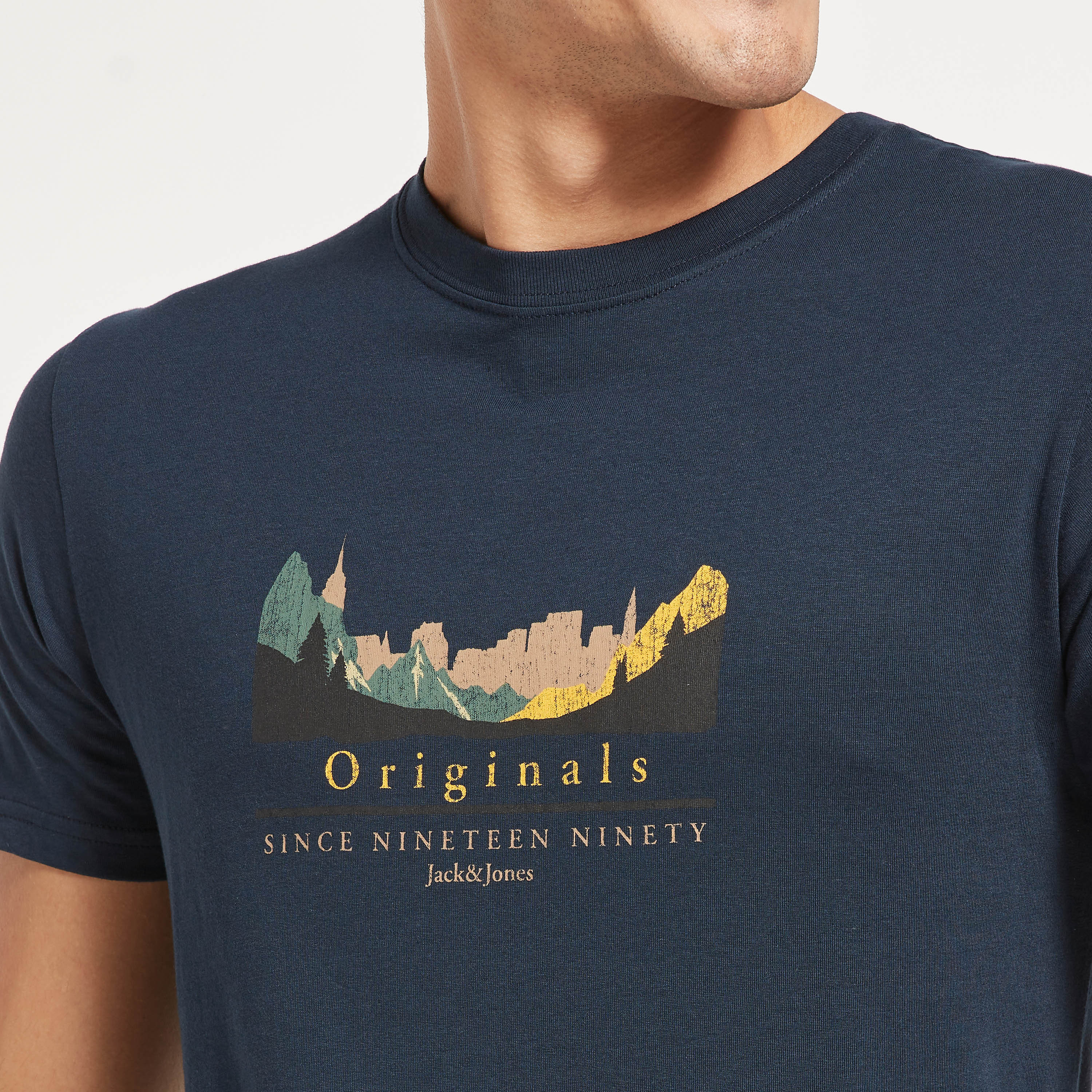Jack & Jones Graphic Crew Neck Short Sleeves T-Shirt-men-clothing-tshirtsandpolos-tshirts-image-4
