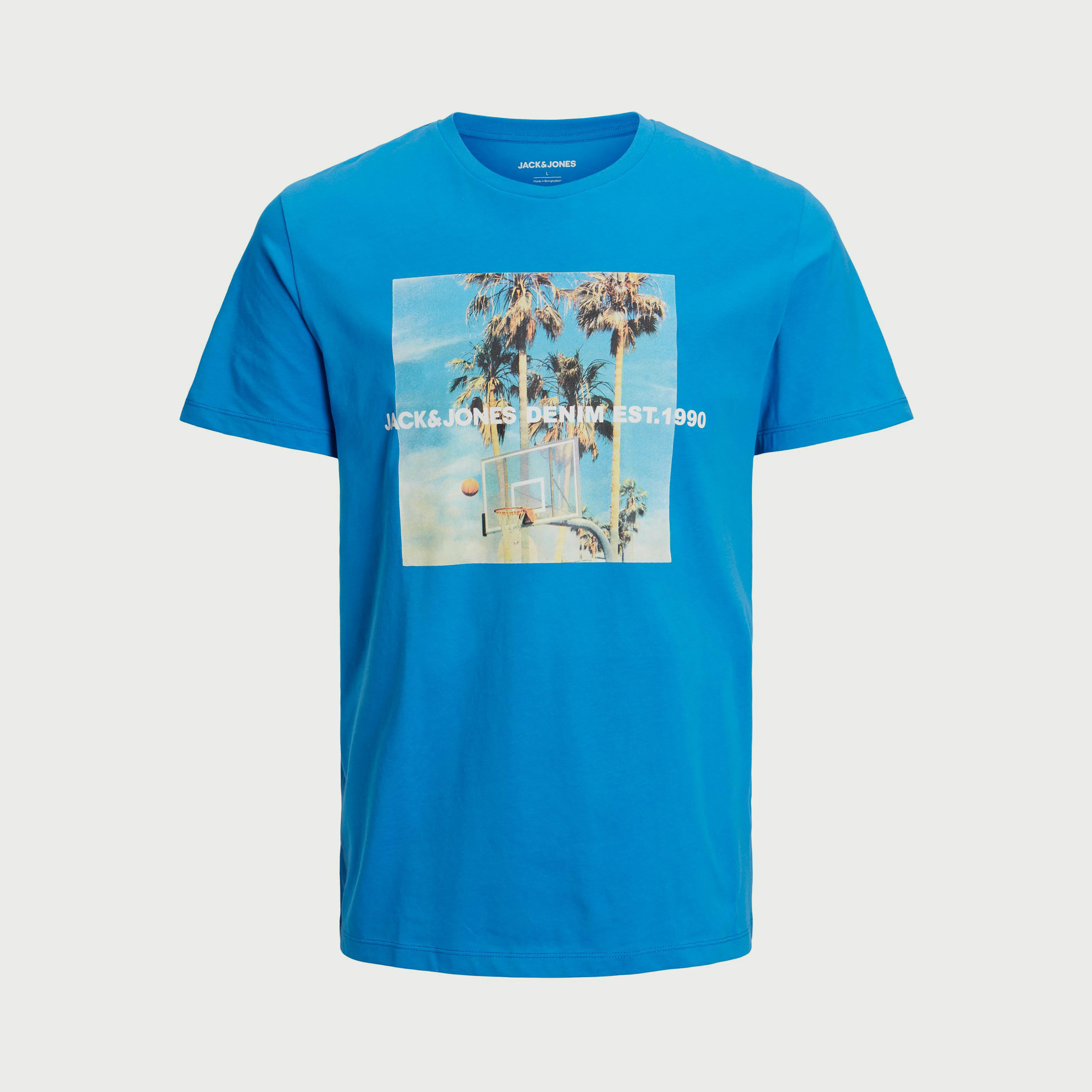 تي شيرت من جاك آند جونز مع جرافيك بأكمام قصيرة و ياقة مستديرة -men-clothing-tshirtsandpolos-tshirts-image-5