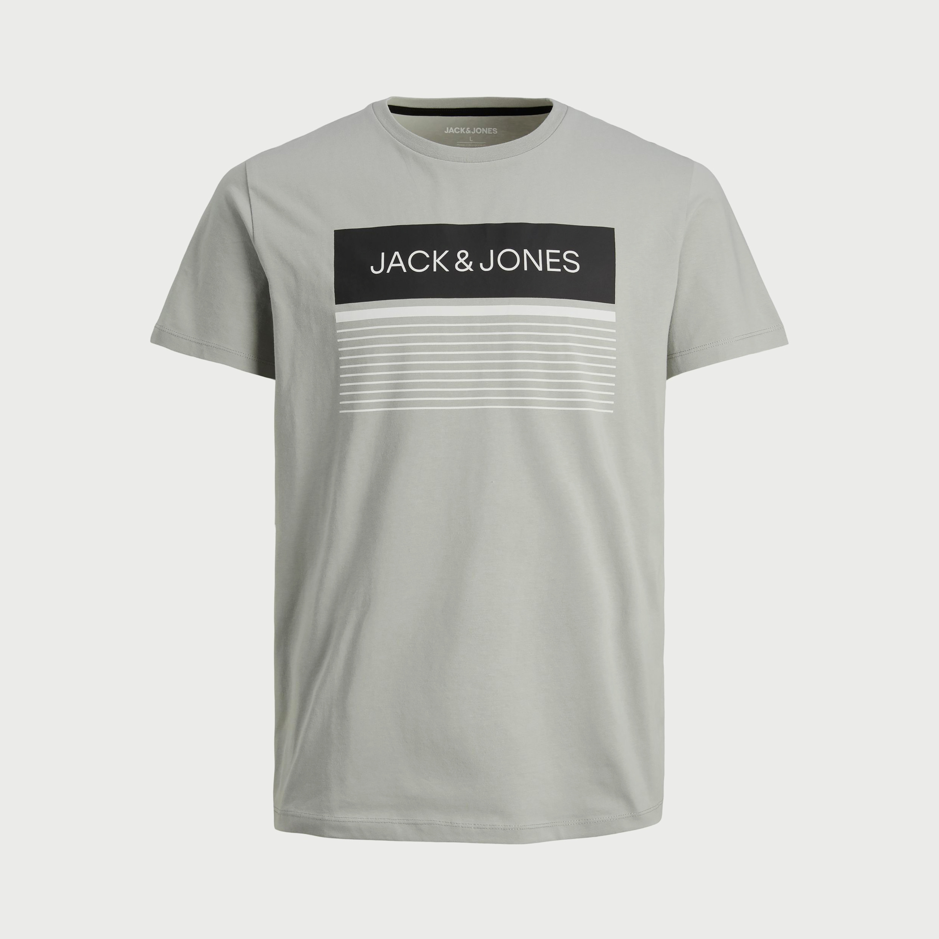 تي شيرت من جاك آند جونز مطبوع بأكمام قصيرة و ياقة مستديرة-men-clothing-tshirtsandpolos-tshirts-image-2