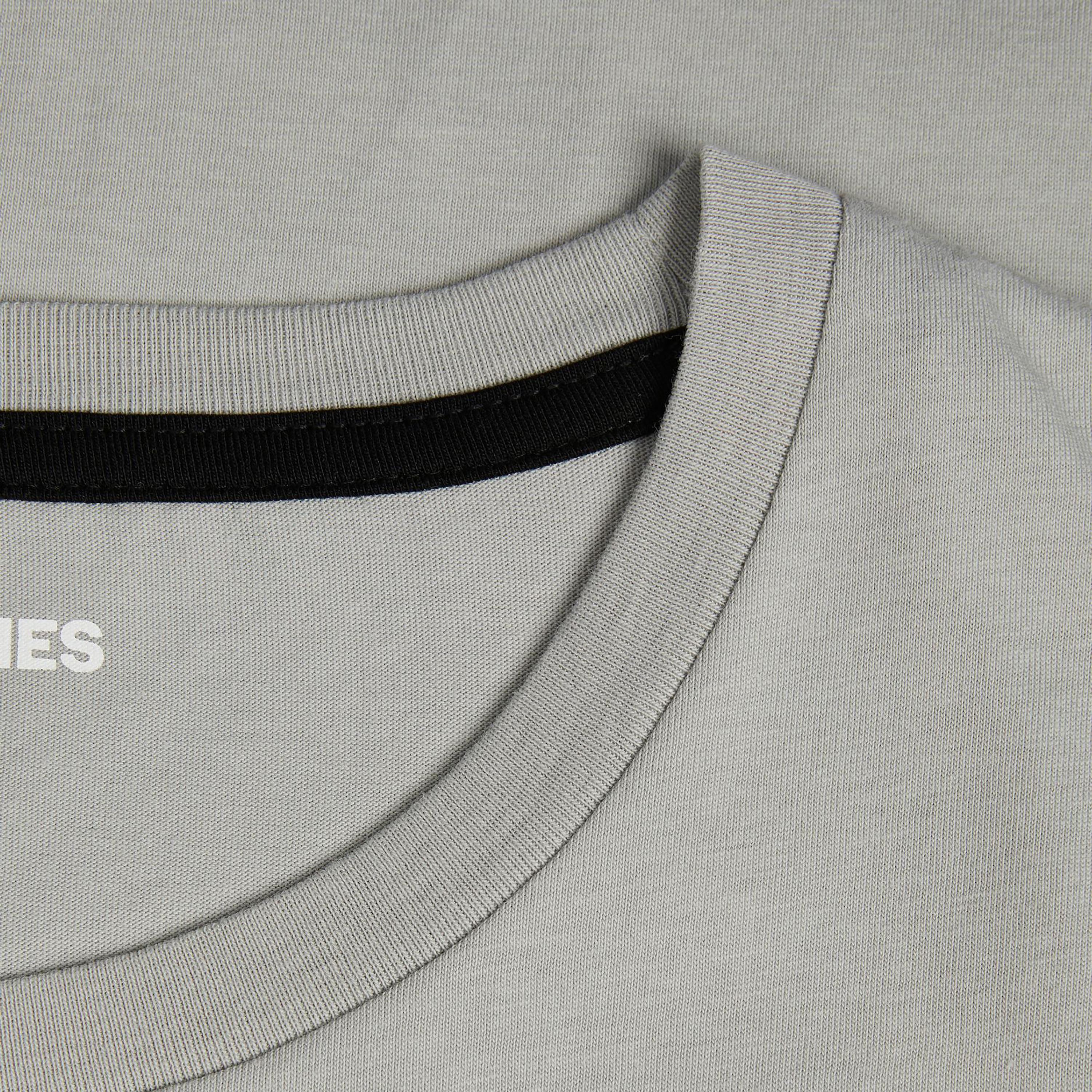 تي شيرت من جاك آند جونز مطبوع بأكمام قصيرة و ياقة مستديرة-men-clothing-tshirtsandpolos-tshirts-image-4