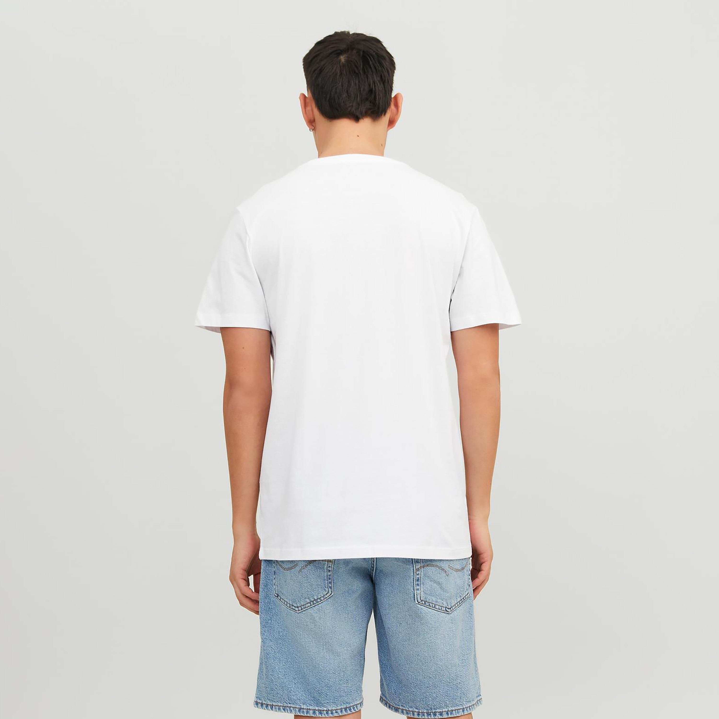 تي شيرت من جاك آند جونز مطبوع بأكمام قصيرة و ياقة مستديرة-men-clothing-tshirtsandpolos-tshirts-image-16