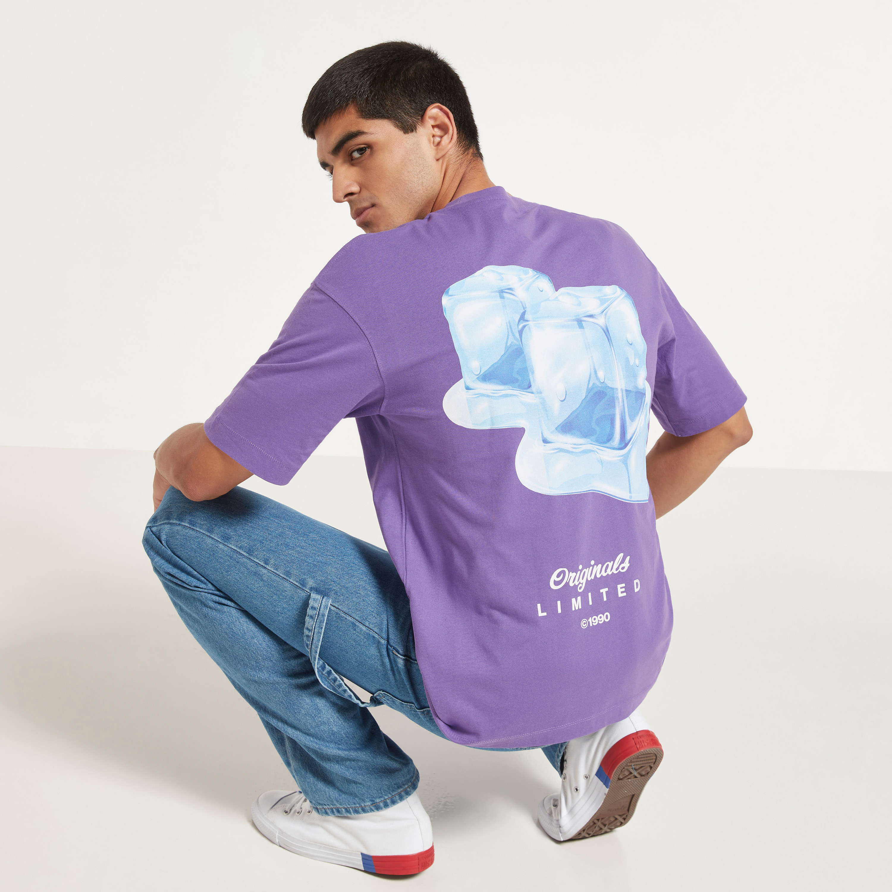 تي شيرت من جاك آند جونز مطبوع بأكمام قصيرة و ياقة مستديرة-men-clothing-tshirtsandpolos-tshirts-image-9