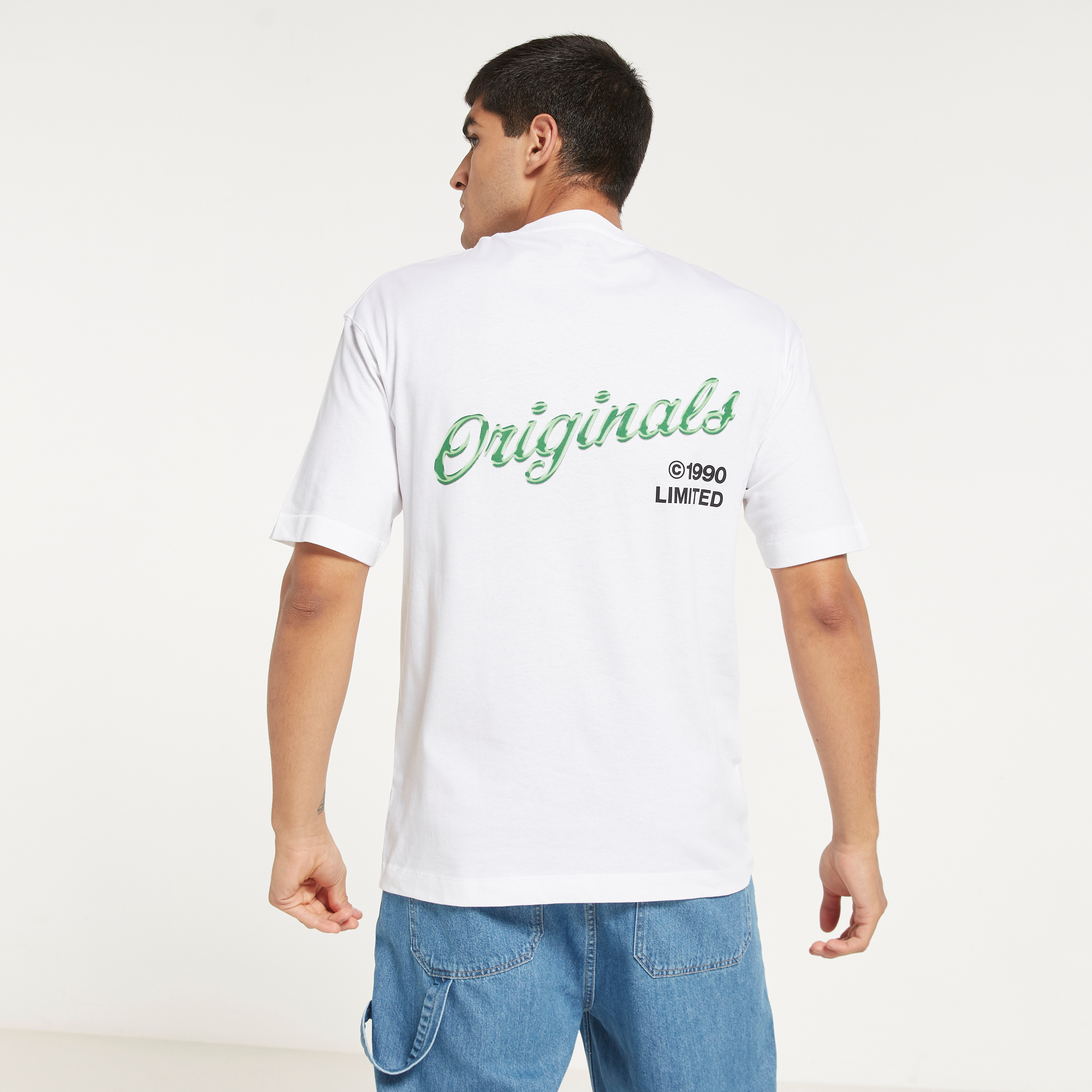 تي شيرت من جاك آند جونز مطبوع بأكمام قصيرة و ياقة مستديرة-men-clothing-tshirtsandpolos-tshirts-image-16
