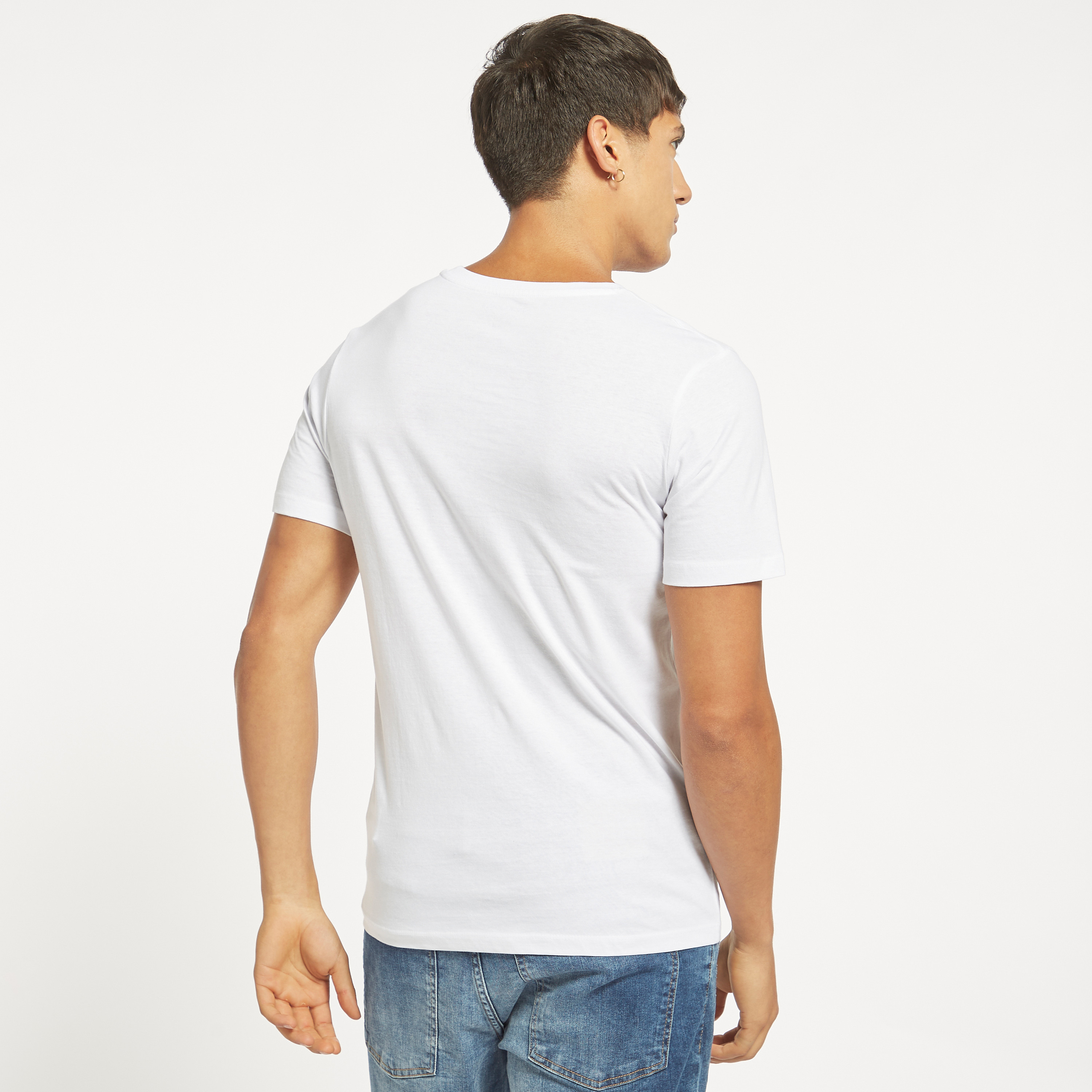 تيشيرت بياقة ضيّقة وأكمام قصيرة من جاك آند جونز-men-clothing-tshirtsandpolos-tshirts-image-3