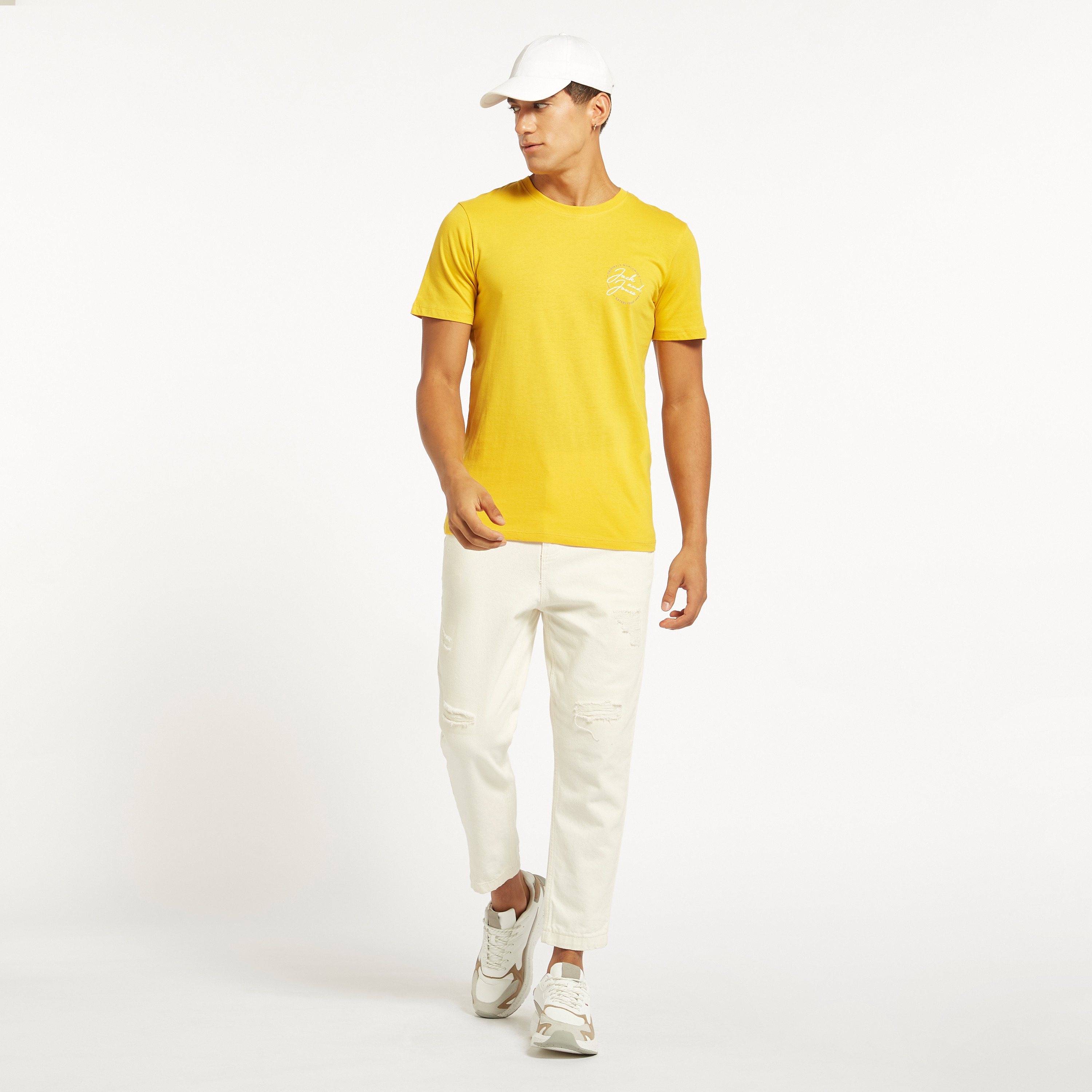 تيشيرت بياقة ضيّقة وأكمام قصيرة من جاك آند جونز-men-clothing-tshirtsandpolos-tshirts-image-6