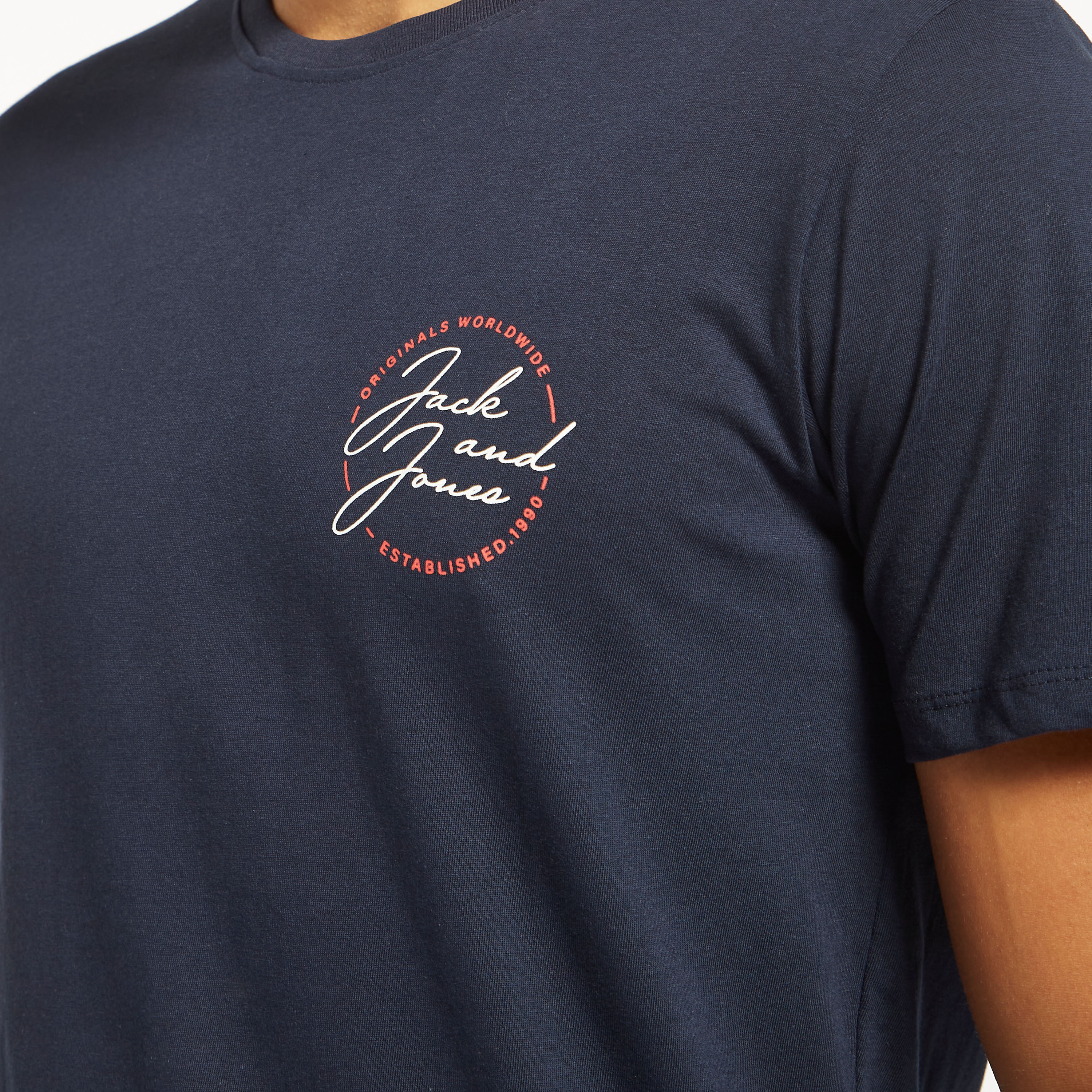 تيشيرت بياقة ضيّقة وأكمام قصيرة من جاك آند جونز-men-clothing-tshirtsandpolos-tshirts-image-12