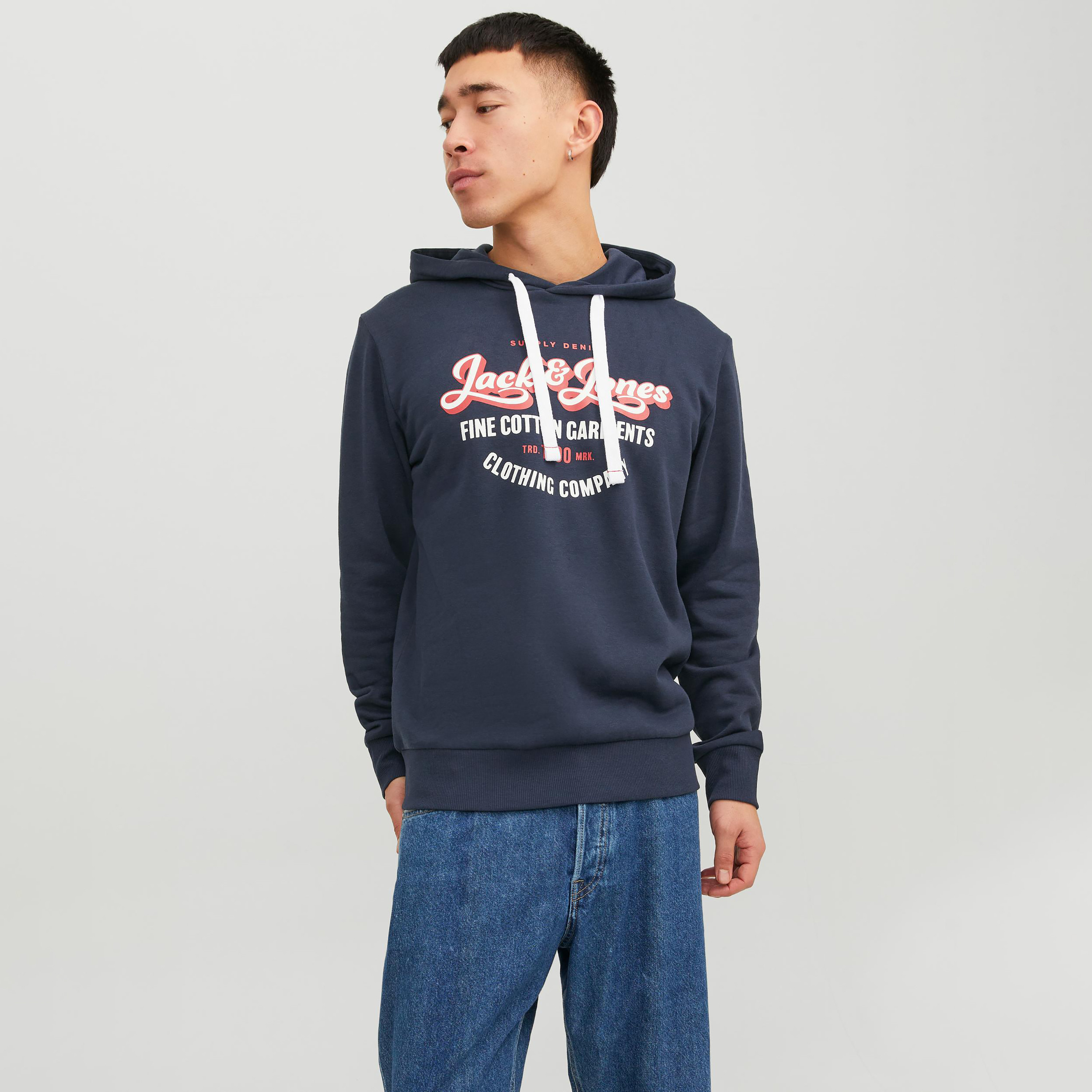 هودي جاك آند جونز مطبوع بأكمام طويلة-men-winterwear-hoodiesandsweatshirts-image-2