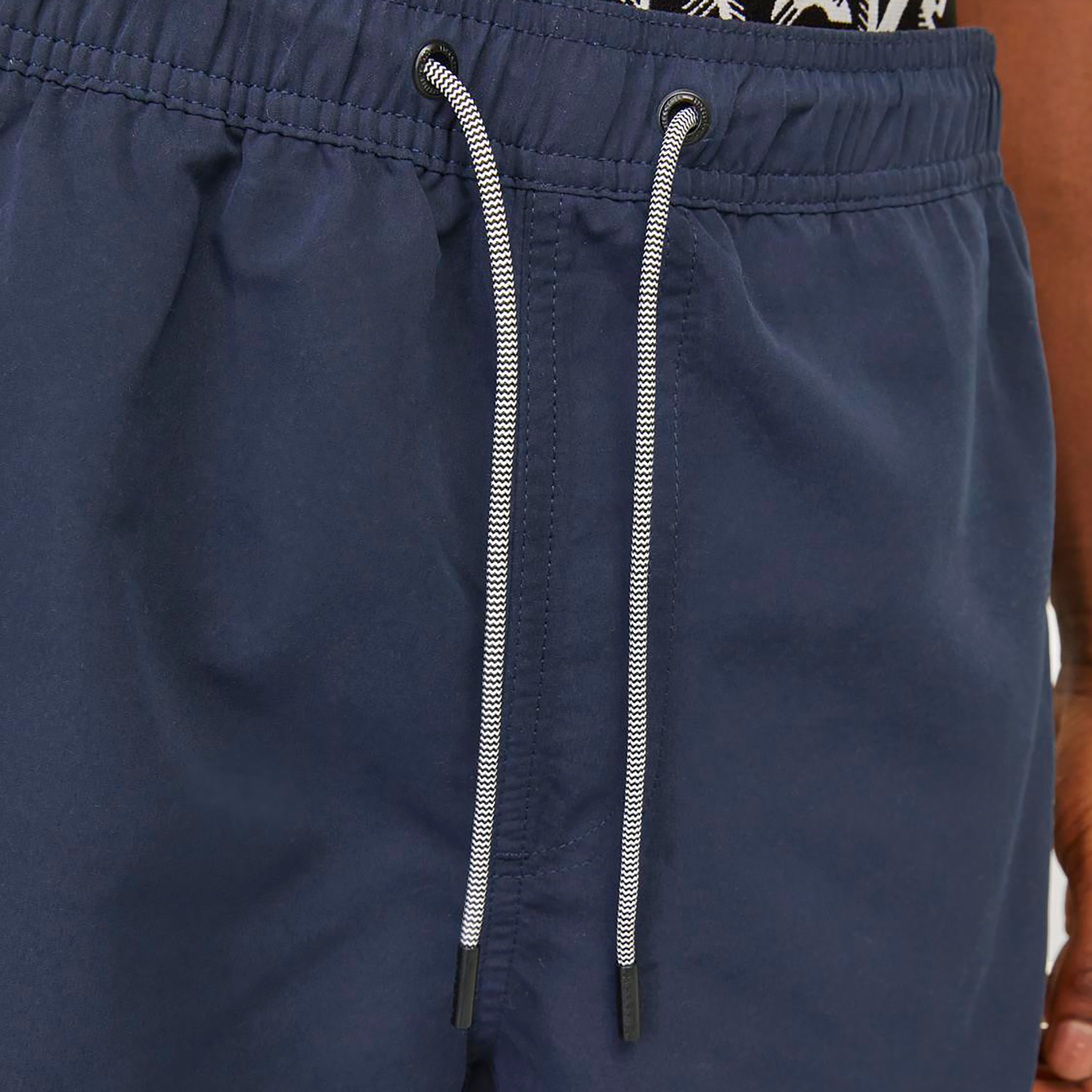 شورت سباحة برباط على الخصر من جاك آند جونز -men-clothing-bottoms-shorts-image-7