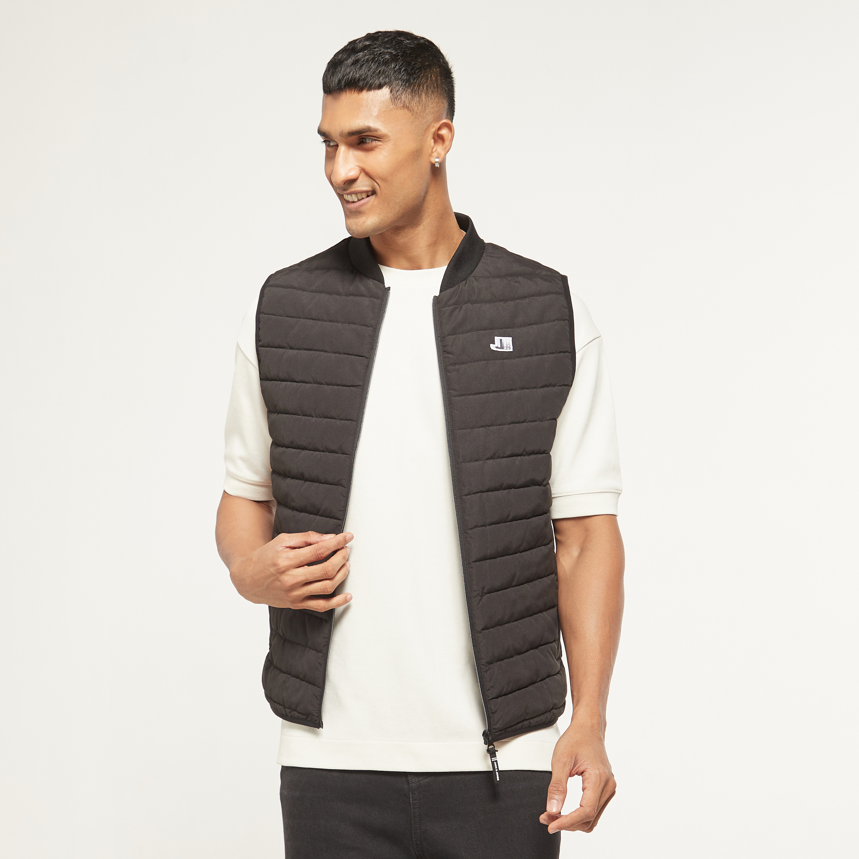 جاكيت جيليه من جاك آند جونز مع مبطن-men-clothing-jacketsandblazers-jackets-image-1