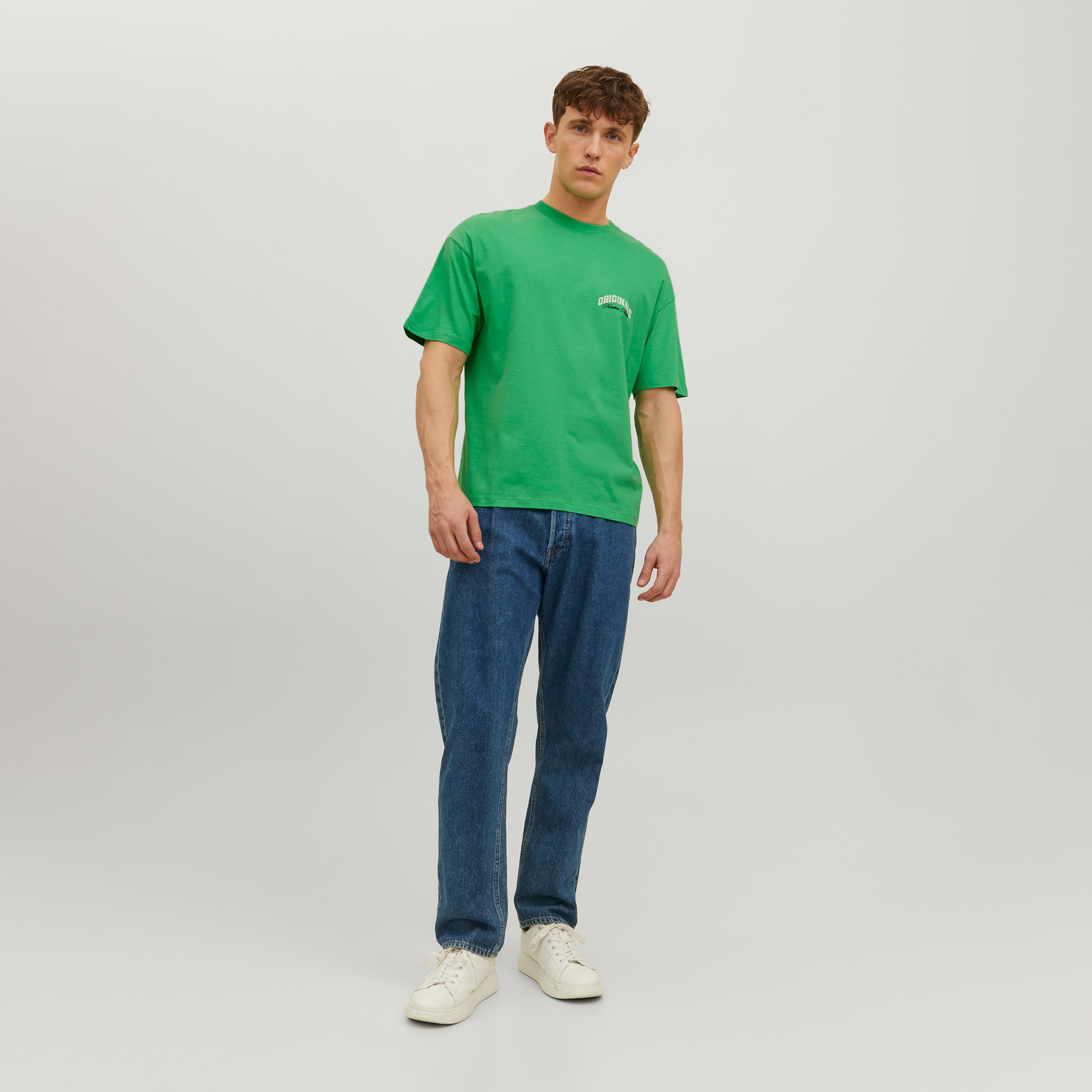 تي شيرت من جاك آند جونز مطبوع بأكمام قصيرة و ياقة مستديرة-men-clothing-tshirtsandpolos-tshirts-image-7