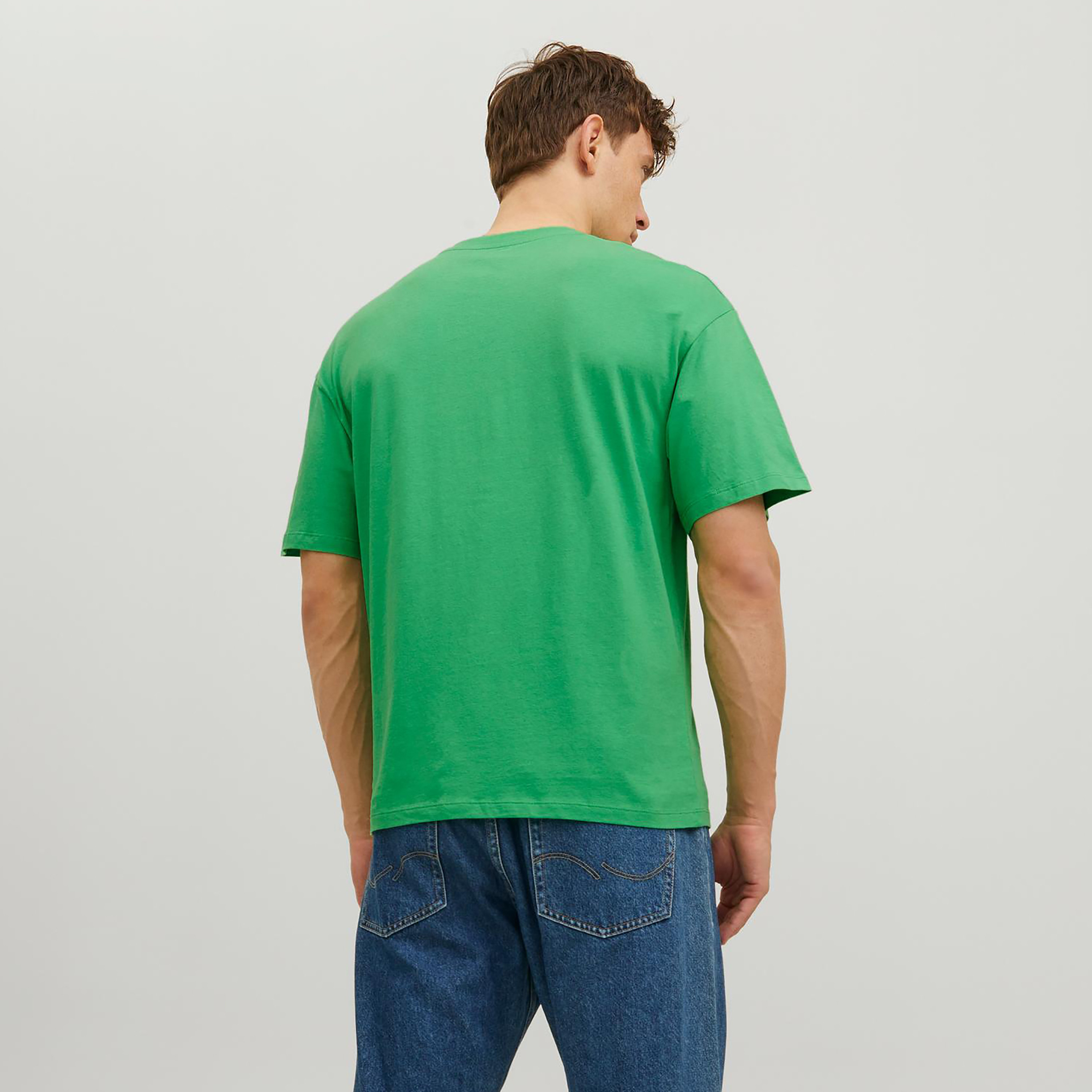 تي شيرت من جاك آند جونز مطبوع بأكمام قصيرة و ياقة مستديرة-men-clothing-tshirtsandpolos-tshirts-image-9