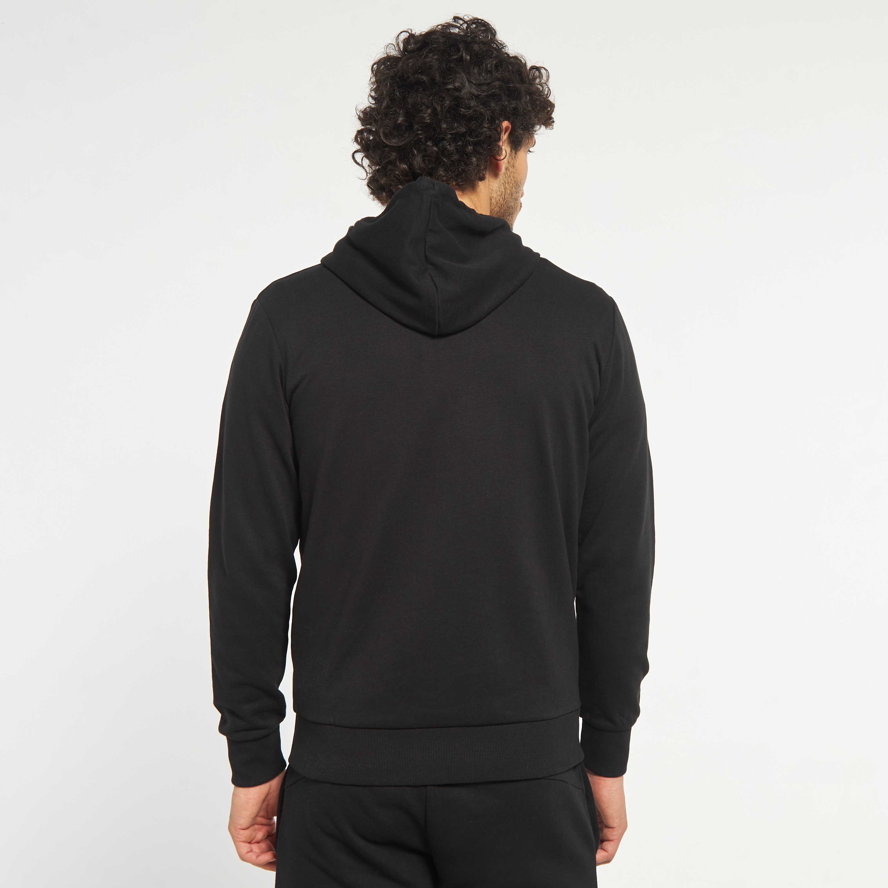 هودي من جاك آند جونز مطبوع بأكمام طويلة مع جيب كانغارو-men-winterwear-hoodiesandsweatshirts-image-3