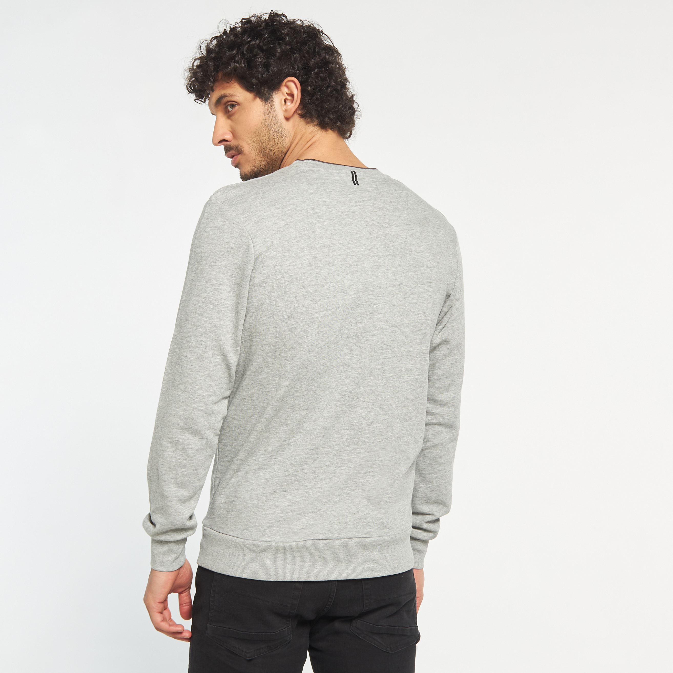 Jack & Jones Plain Crew Neck Long Sleeves Sweatshirt-men-winterwear-hoodiesandsweatshirts-image-3
