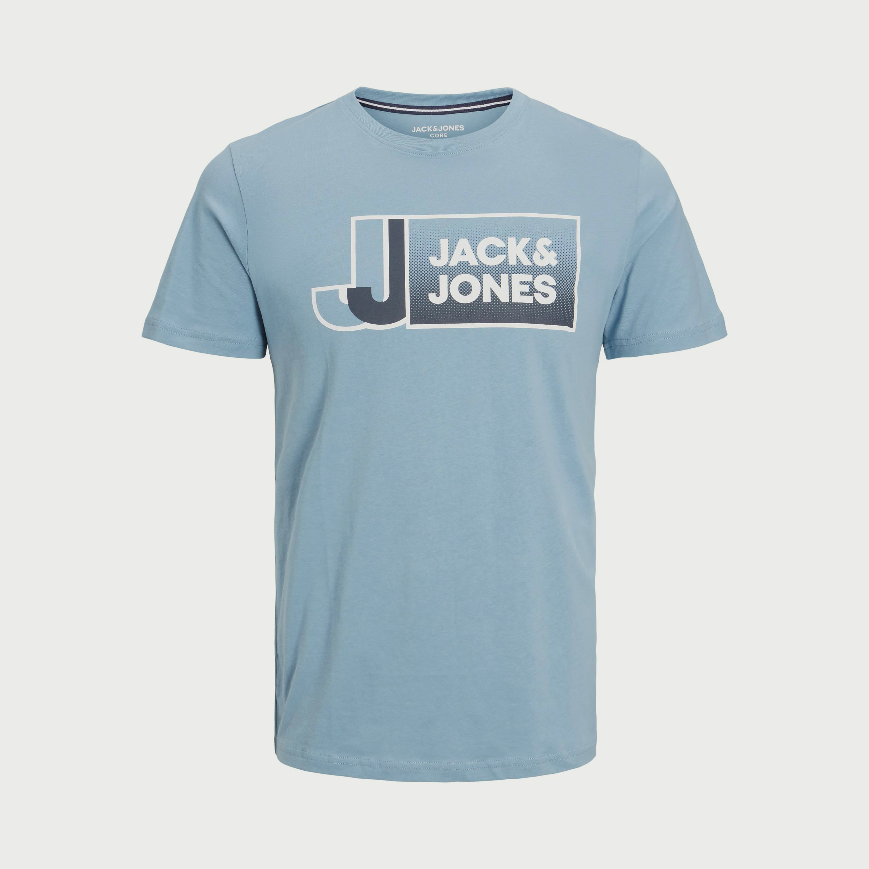 تي شيرت من جاك آند جونز مع شعار بأكمام قصيرة و ياقة مستديرة-men-clothing-tshirtsandpolos-tshirts-image-5