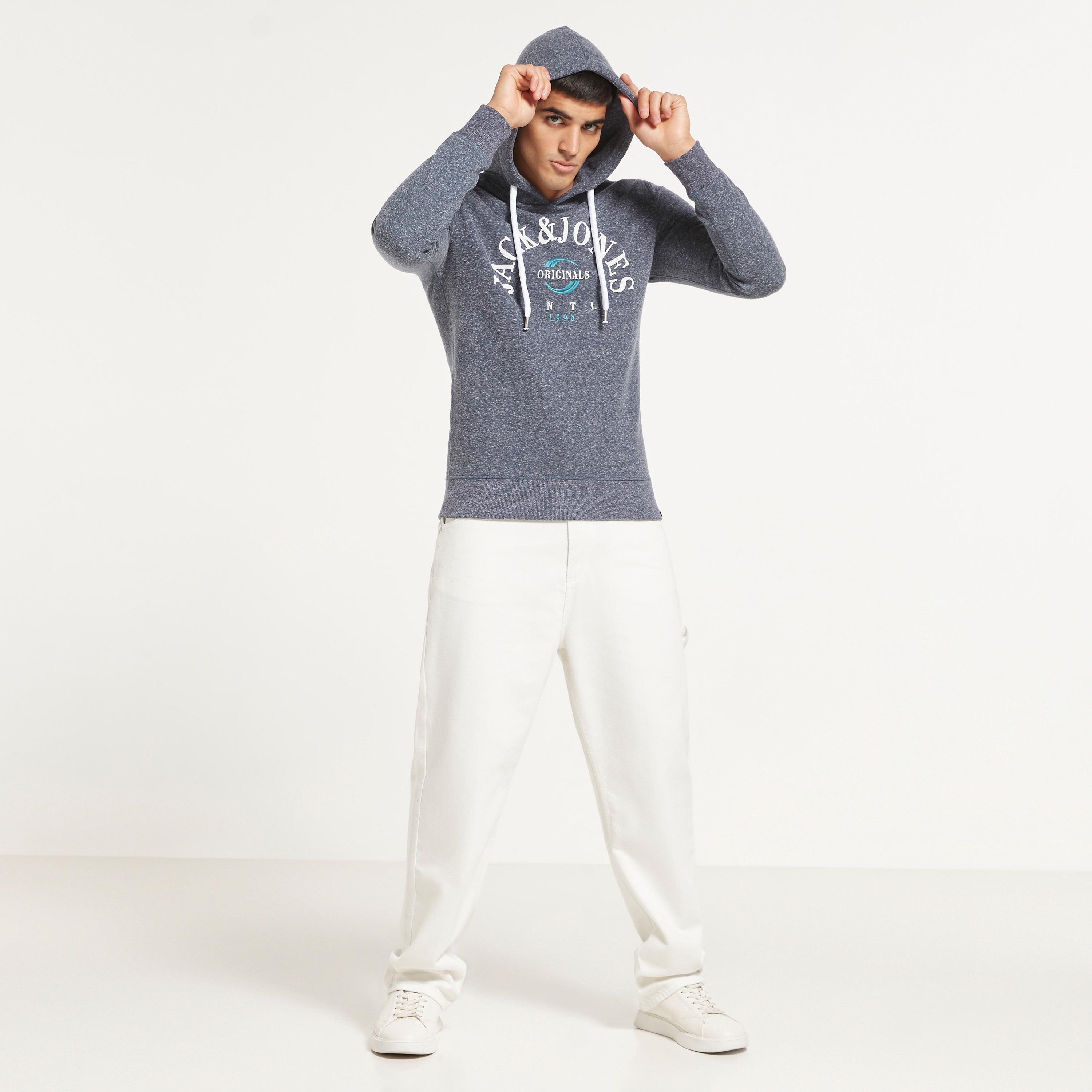 هودي جاك آند جونز مطبوع بأكمام طويلة-men-winterwear-hoodiesandsweatshirts-image-2