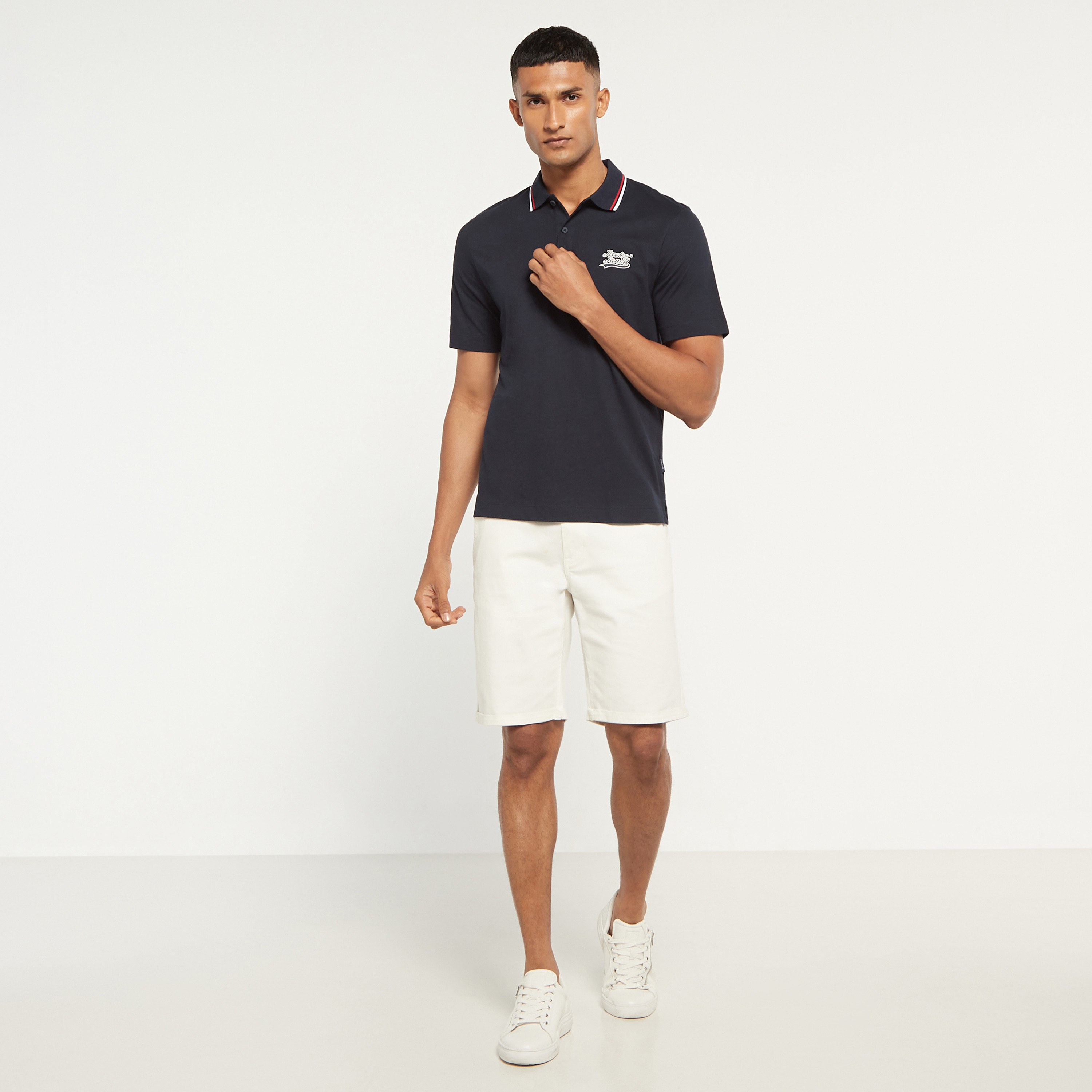 بولو تي شيرت من جاك آند جونز بأكمام قصيرة مع شعار-men-clothing-tshirtsandpolos-polos-image-6