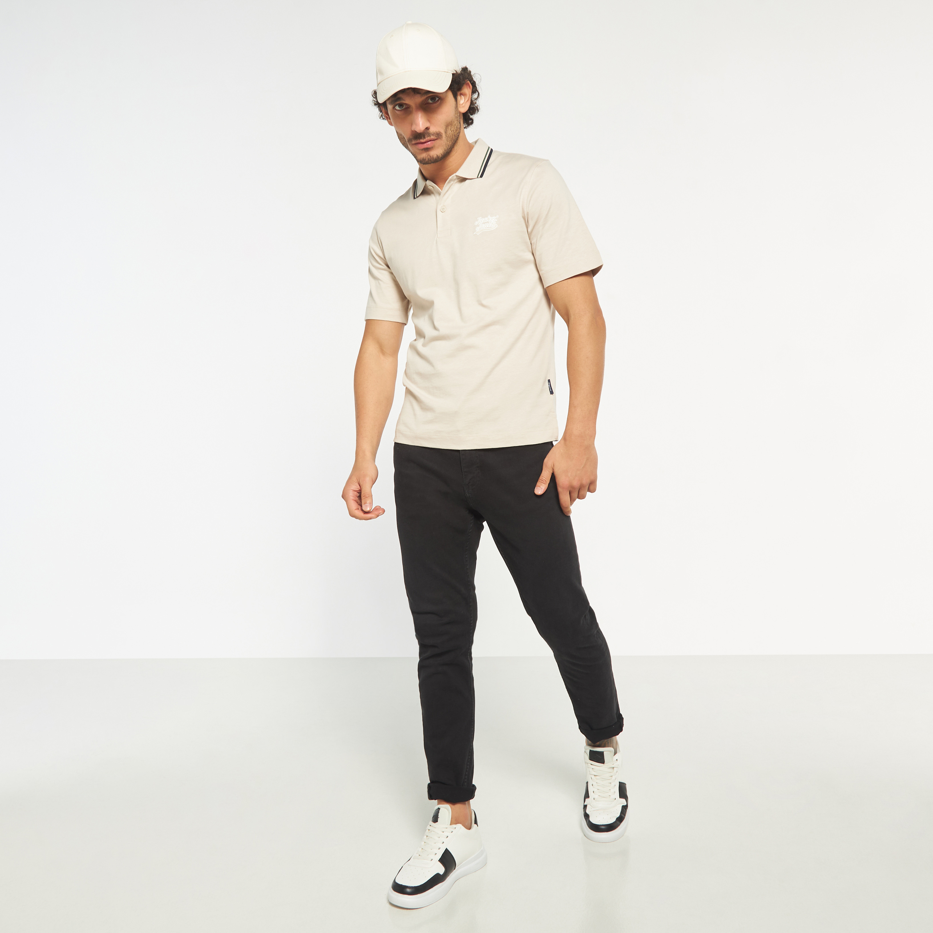 بولو تي شيرت من جاك آند جونز بأكمام قصيرة مع شعار-men-clothing-tshirtsandpolos-polos-image-10
