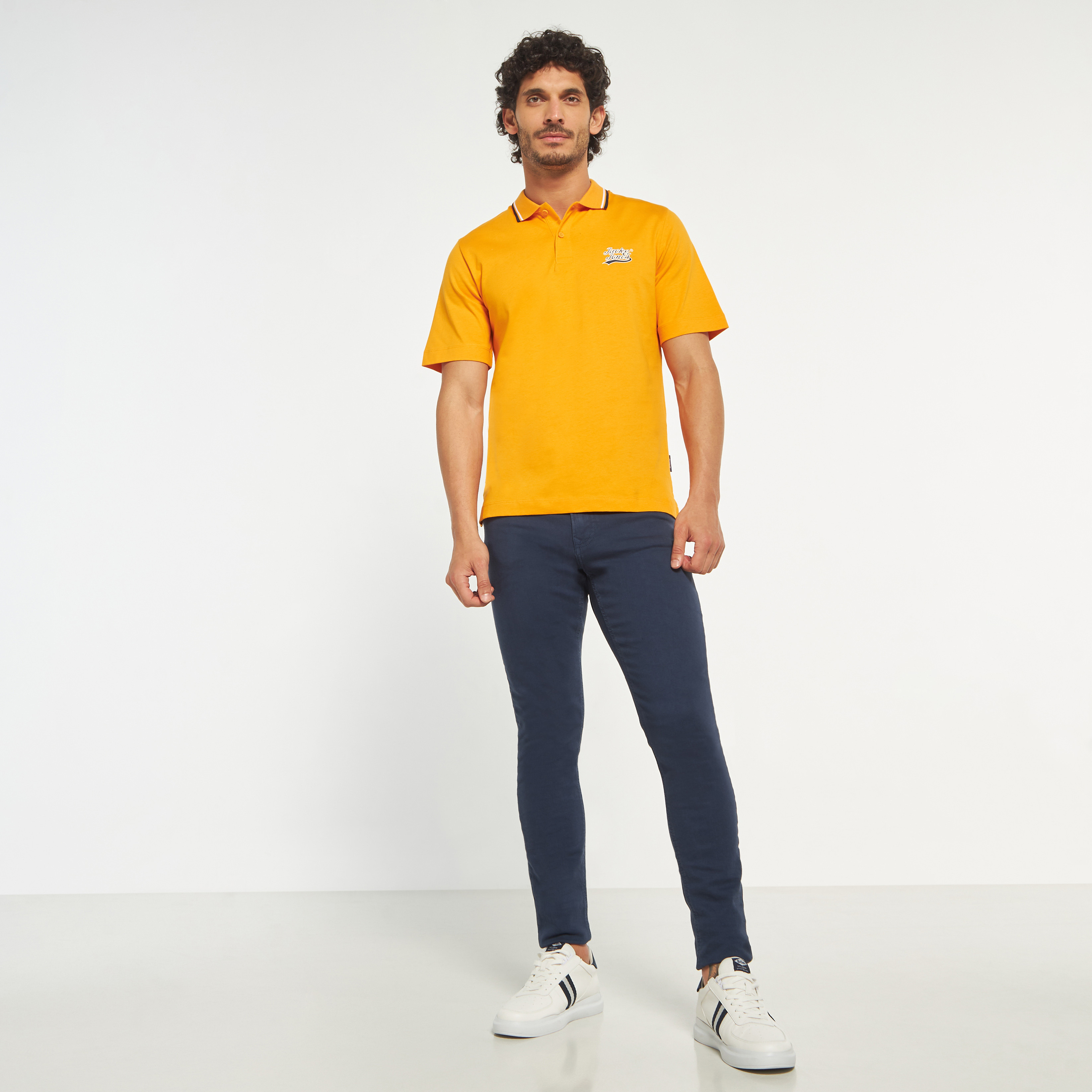 بولو تي شيرت من جاك آند جونز بأكمام قصيرة مع شعار-men-clothing-tshirtsandpolos-polos-image-18