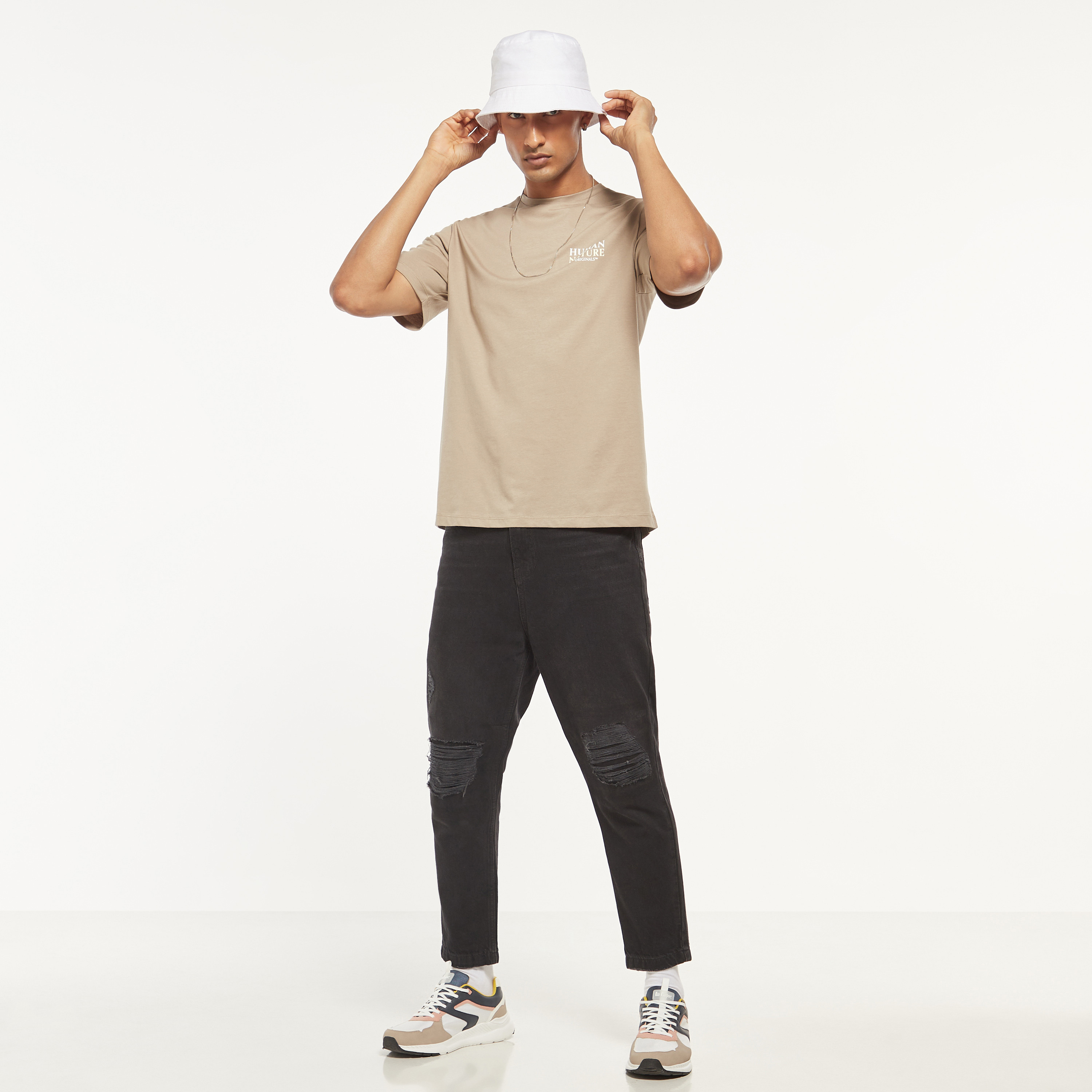 تي شيرت من جاك آند جونز مطبوع بأكمام قصيرة و ياقة مستديرة-men-clothing-tshirtsandpolos-tshirts-image-6