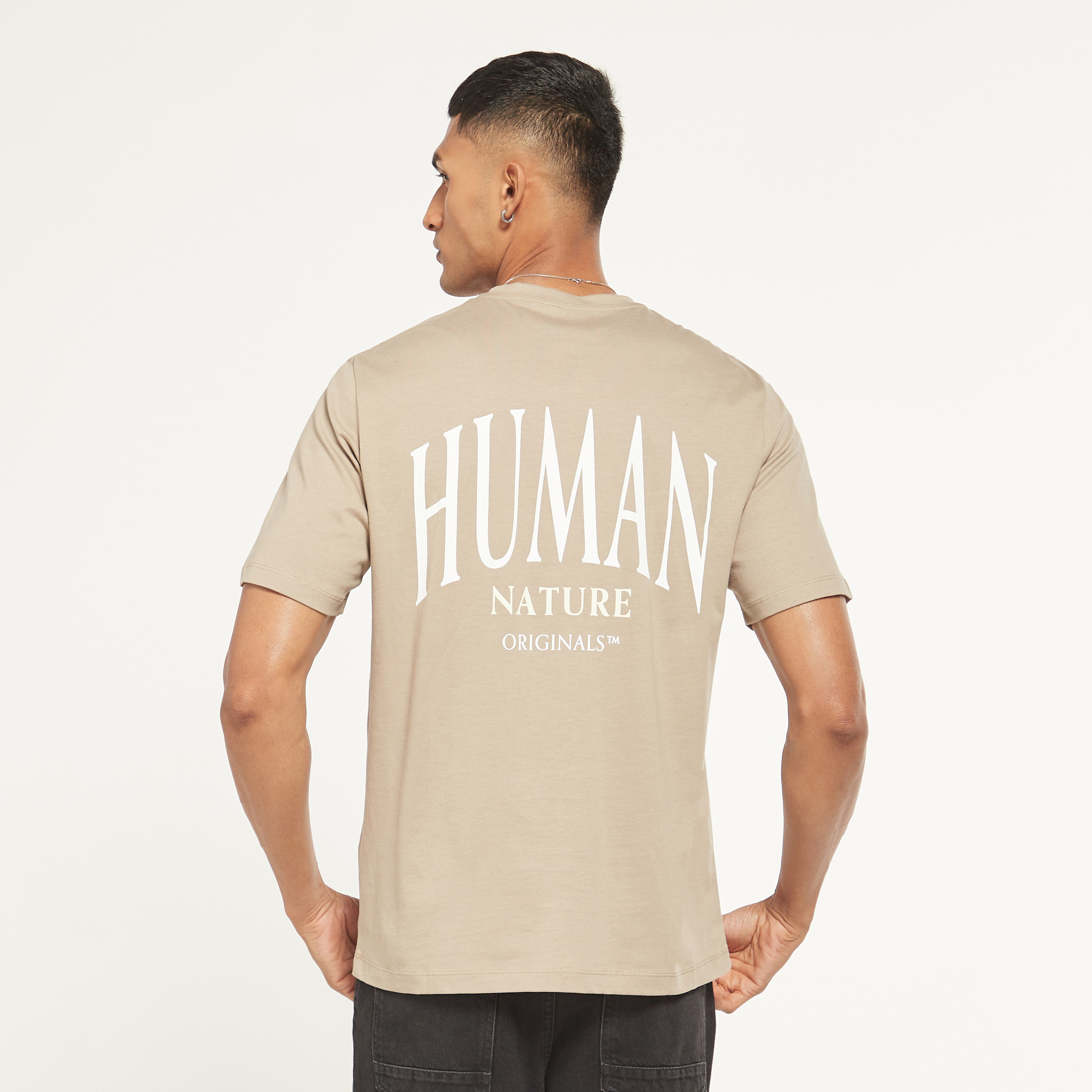 تي شيرت من جاك آند جونز مطبوع بأكمام قصيرة و ياقة مستديرة-men-clothing-tshirtsandpolos-tshirts-image-7