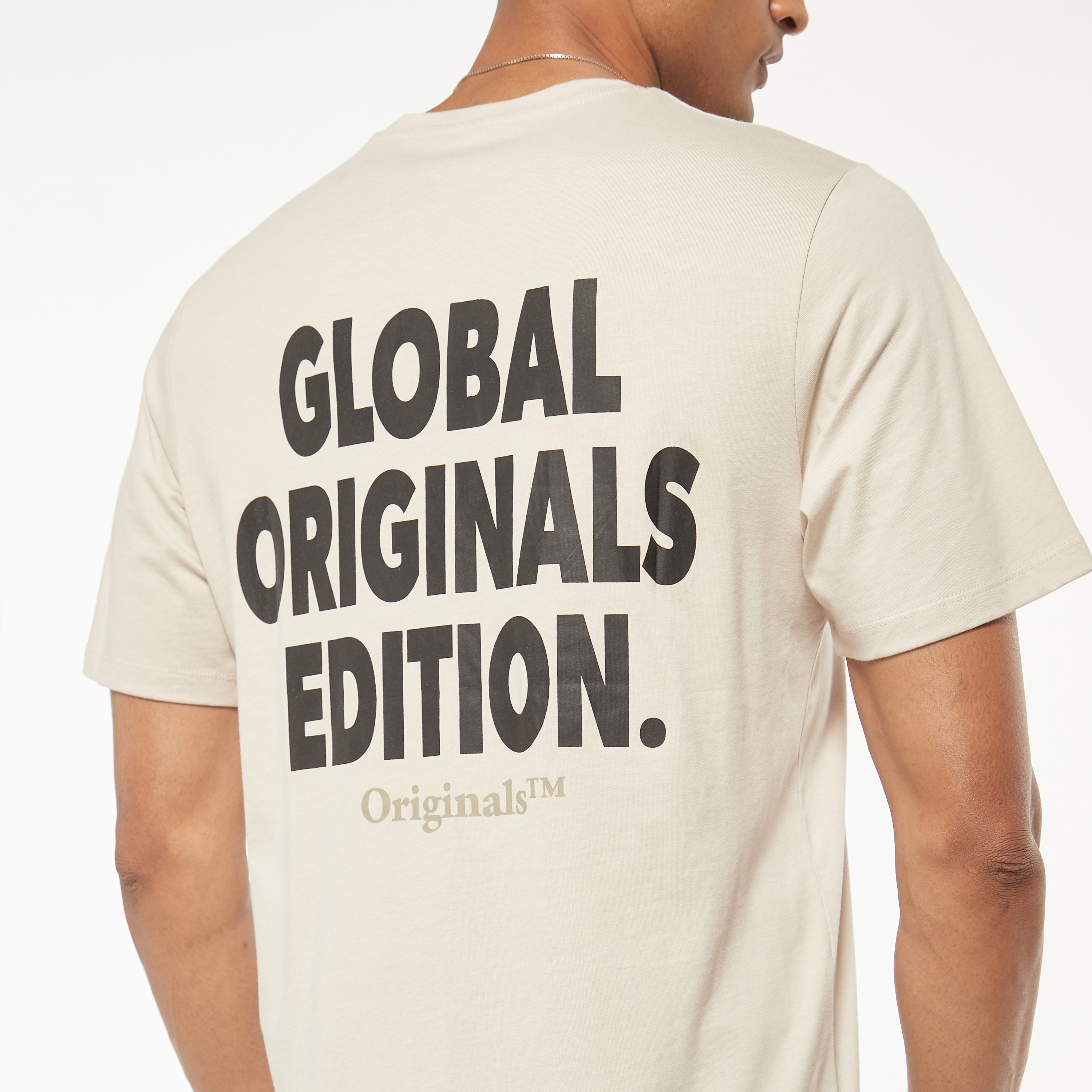 تي شيرت من جاك آند جونز مطبوع بأكمام قصيرة و ياقة مستديرة-men-clothing-tshirtsandpolos-tshirts-image-12