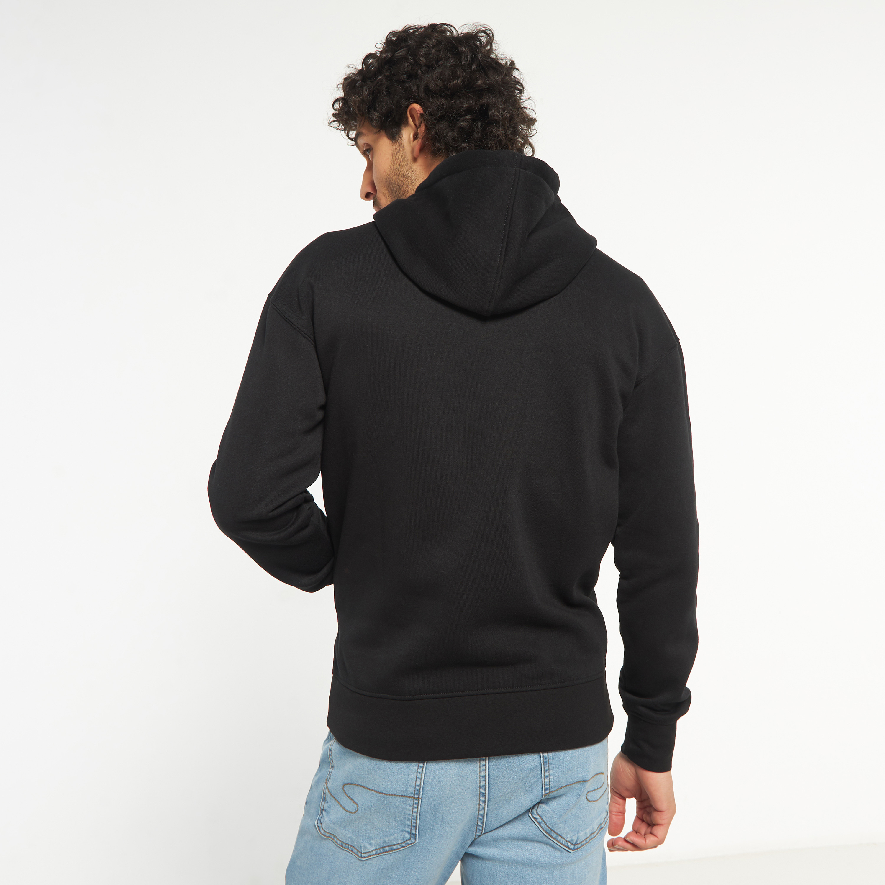 هودي من جاك آند جونز ذو مزخرف بأكمام طويلة مع جيب كانغارو-men-winterwear-hoodiesandsweatshirts-image-3