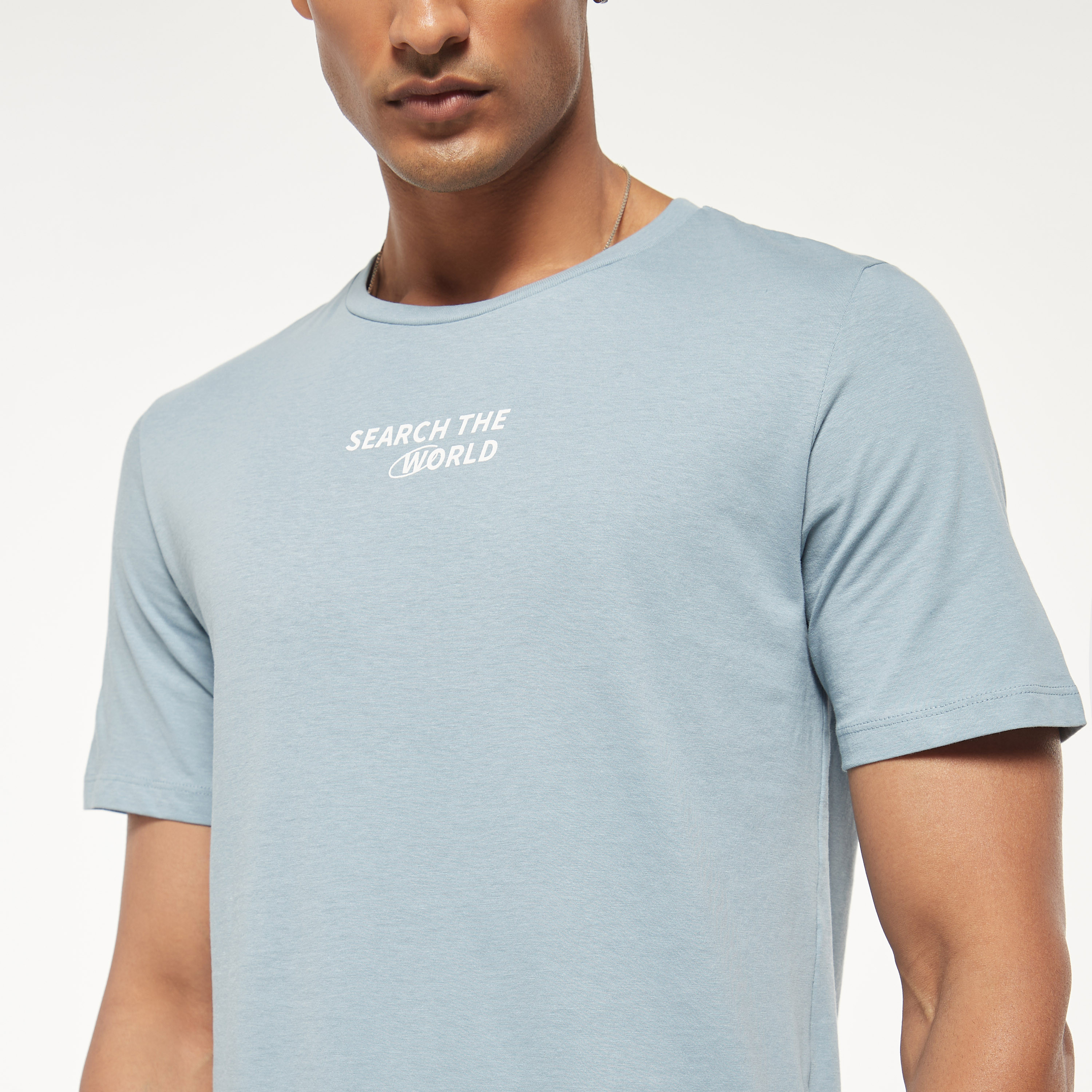 تي شيرت من جاك آند جونز مطبوع بأكمام قصيرة و ياقة مستديرة-men-clothing-tshirtsandpolos-tshirts-image-8