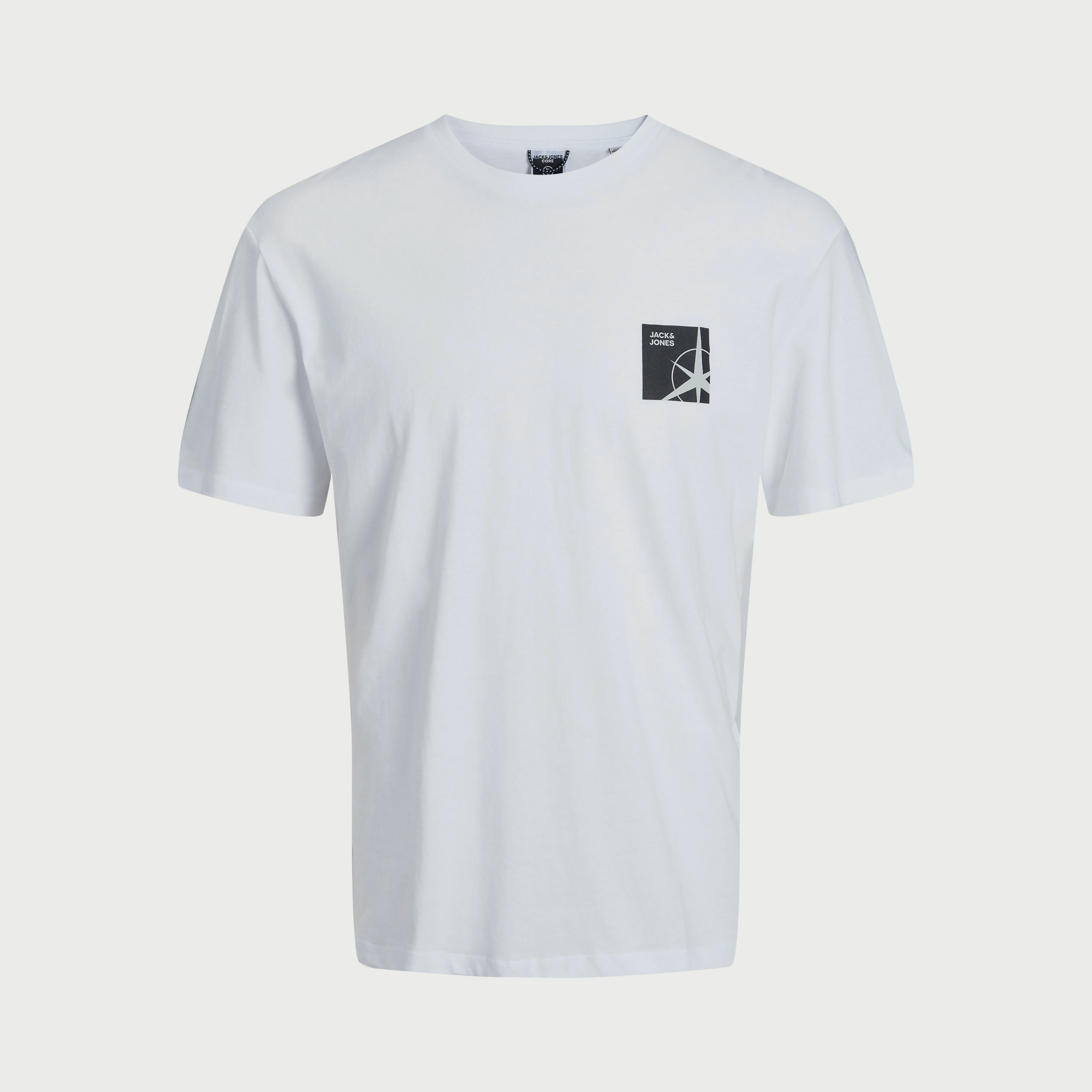 تي شيرت من جاك آند جونز مطبوع بأكمام قصيرة و ياقة مستديرة-men-clothing-tshirtsandpolos-tshirts-image-15