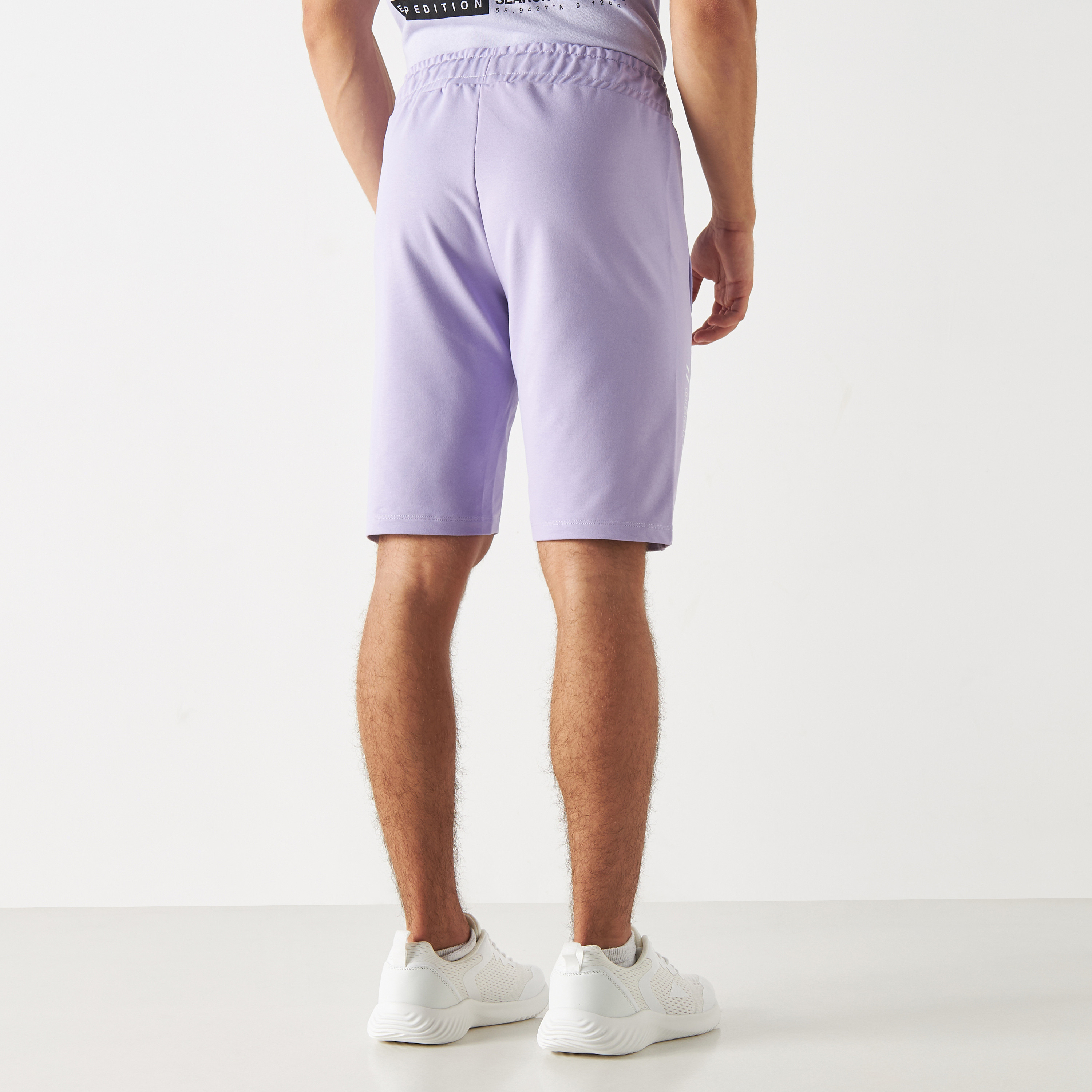 شورتس من جاك آند جونز برباط ذو منخفض الارتفاع مع شعار -men-clothing-bottoms-shorts-image-3