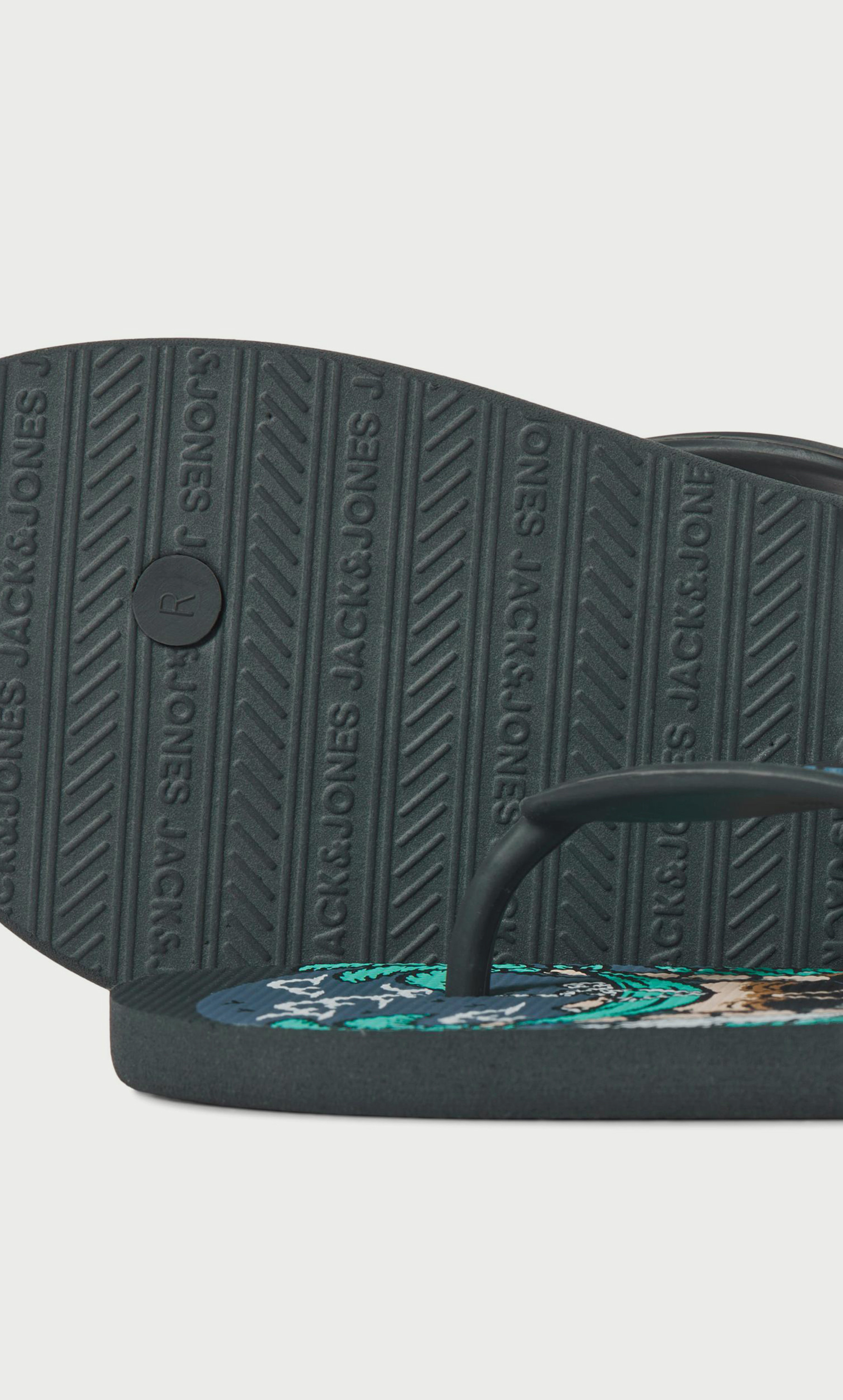 Jack & Jones Men Flip Flops 12230633-men-shoes-flipflopsandslides-image-7